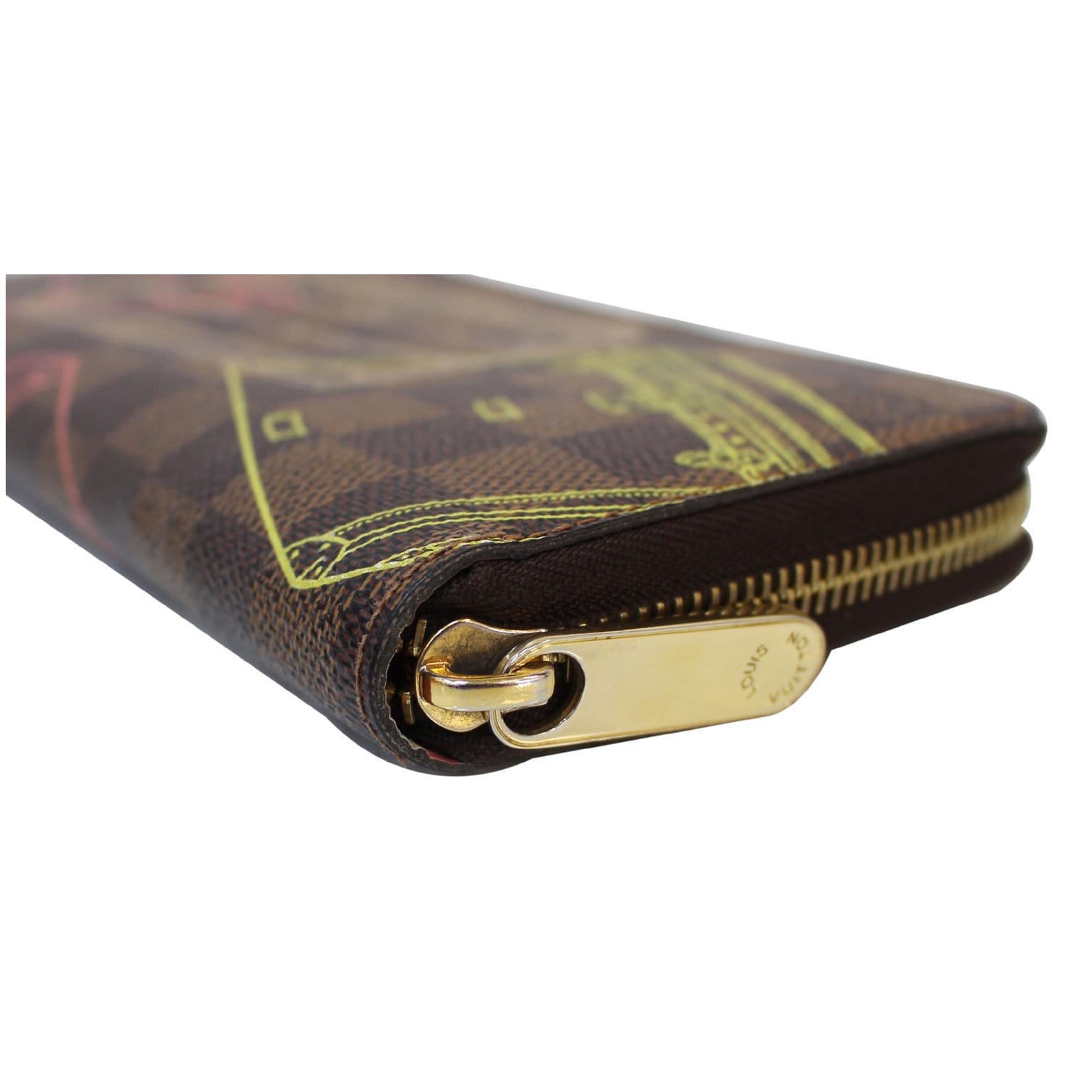 Louis Vuitton Zippy Wallet. Classic Lv Checkerboard Design, Gold