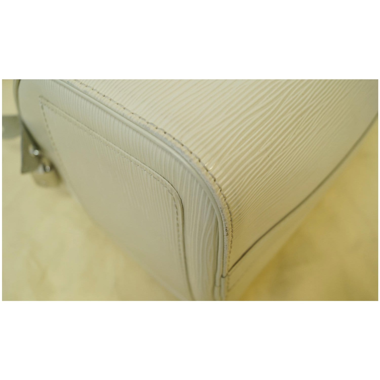Louis Vuitton Speedy 30 Tan Epi Bag - AWL2380