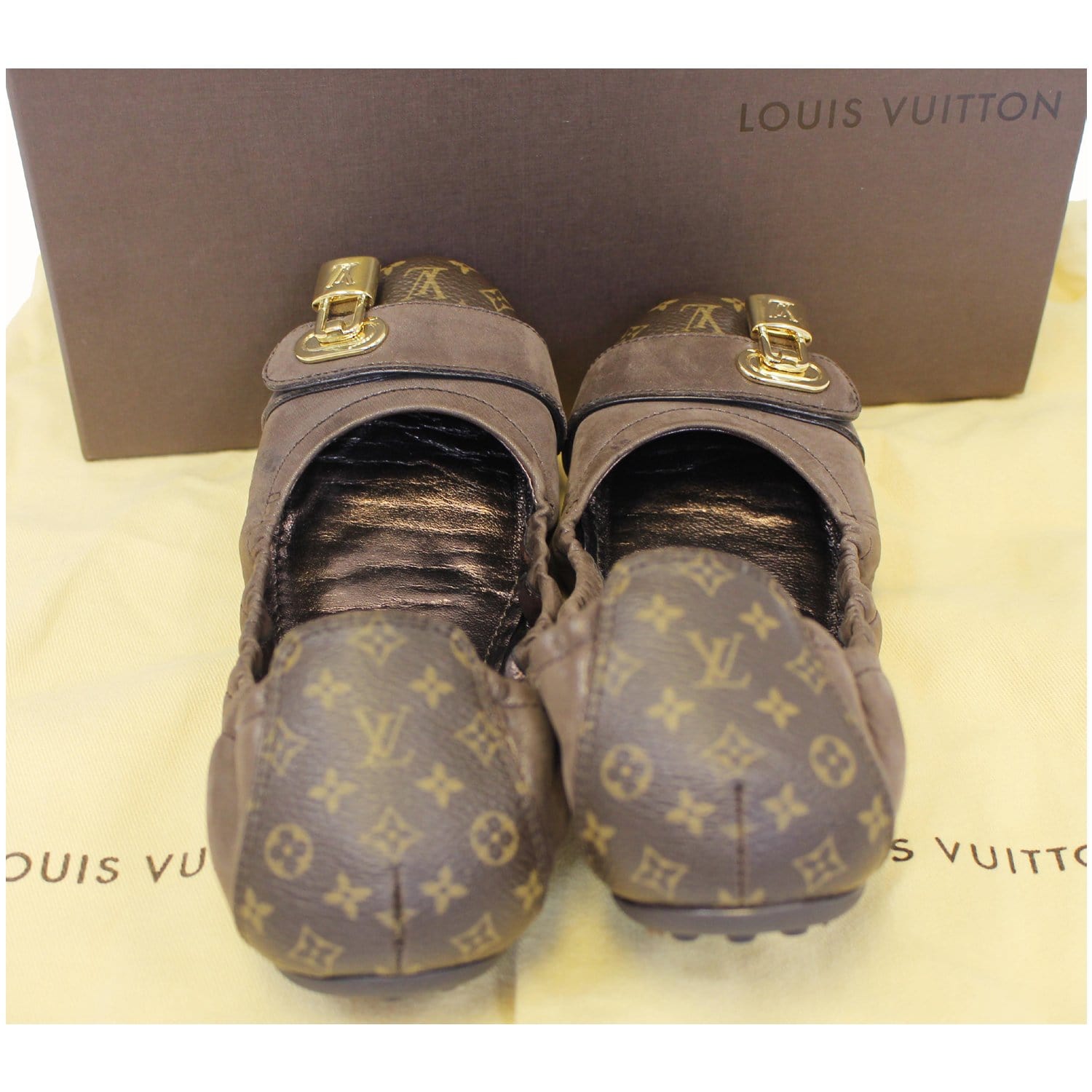Louis Vuitton Beige Leather Bow Scrunch Ballet Flats Size 38 Louis Vuitton