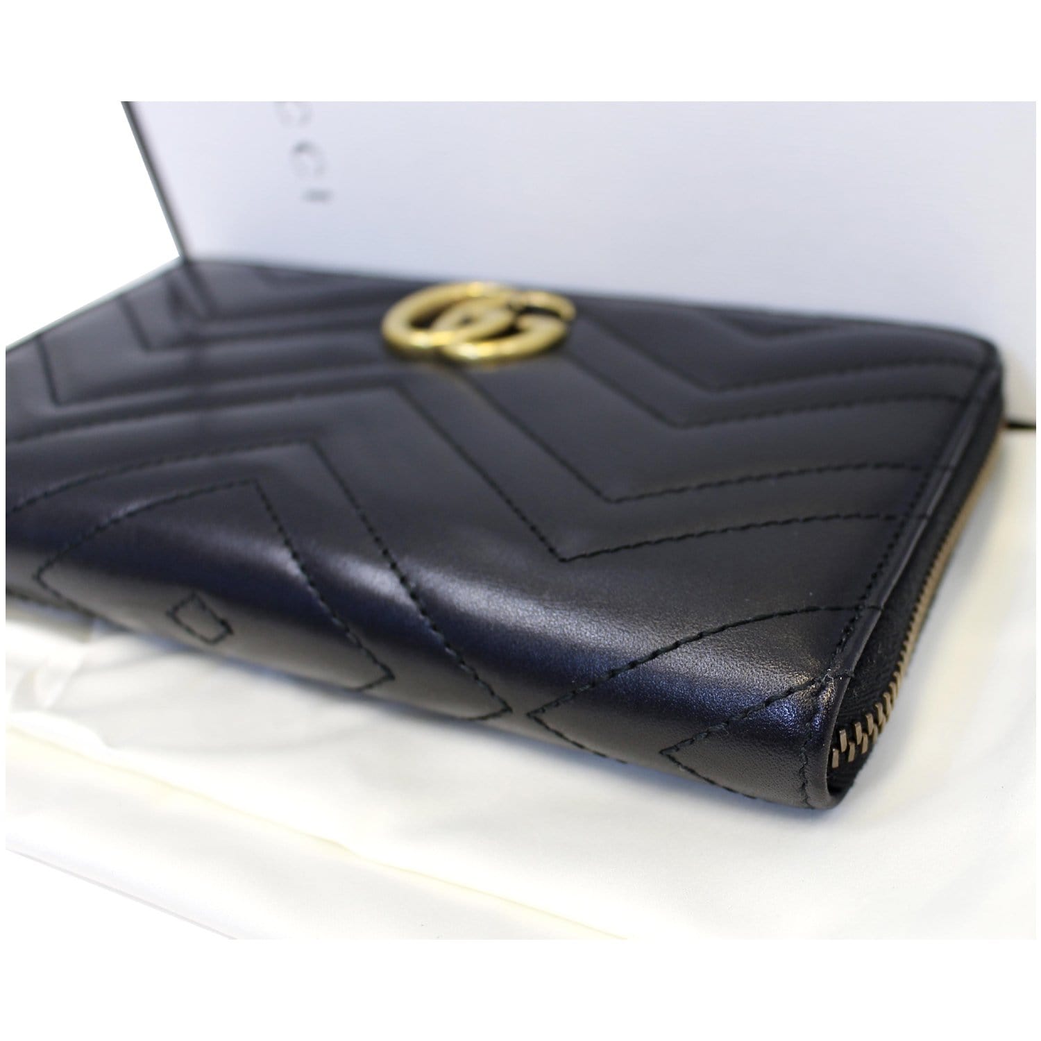 GG Matelassé zip-around wallet