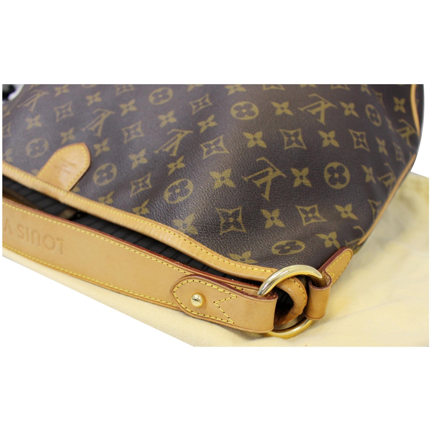 Delightful cloth handbag Louis Vuitton Beige in Cloth - 32477785