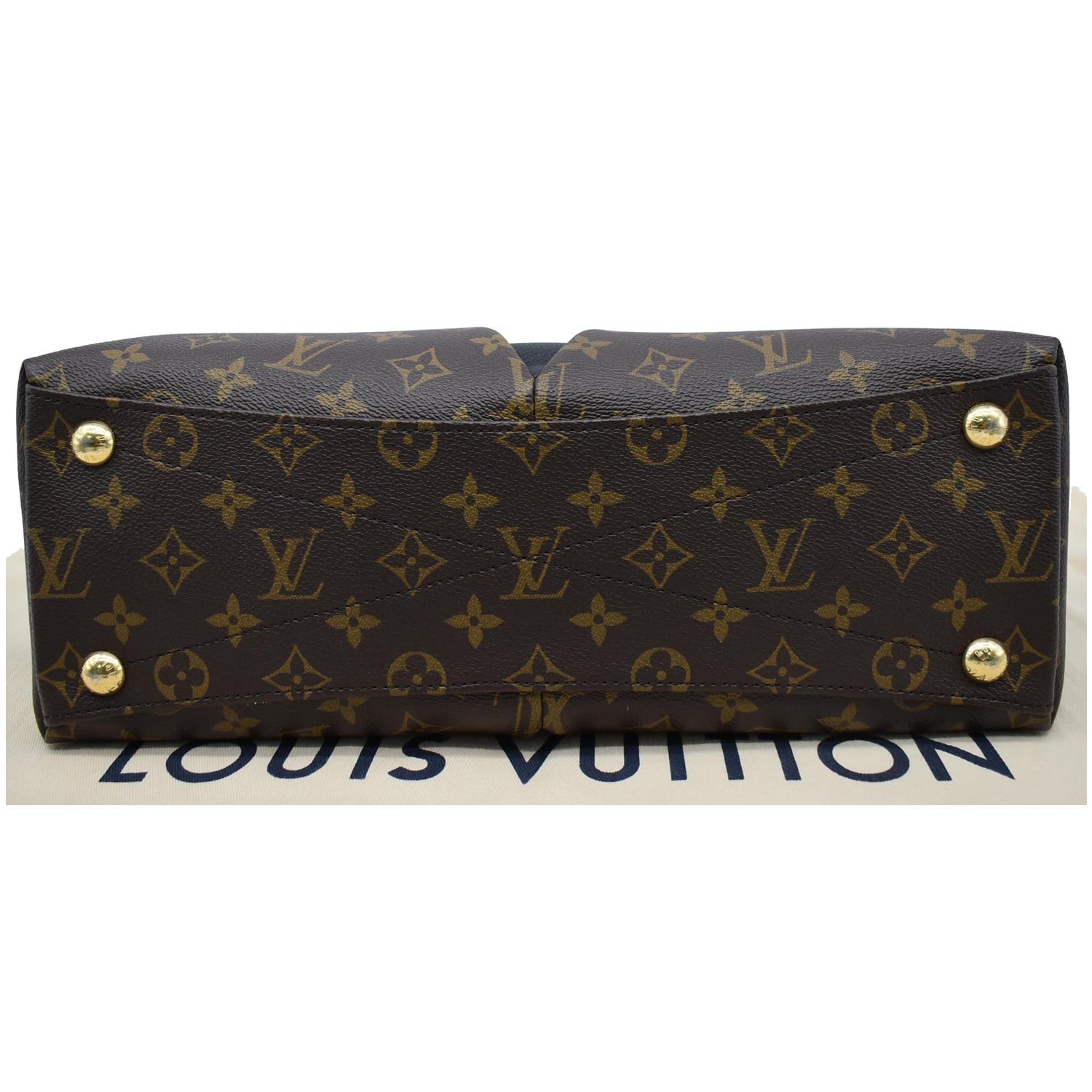 Louis Vuitton: Black Canvas Bags now up to −40%