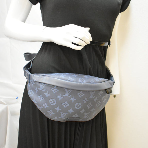 Louis Vuitton Discovery Monogram Shadow Leather Bumbag