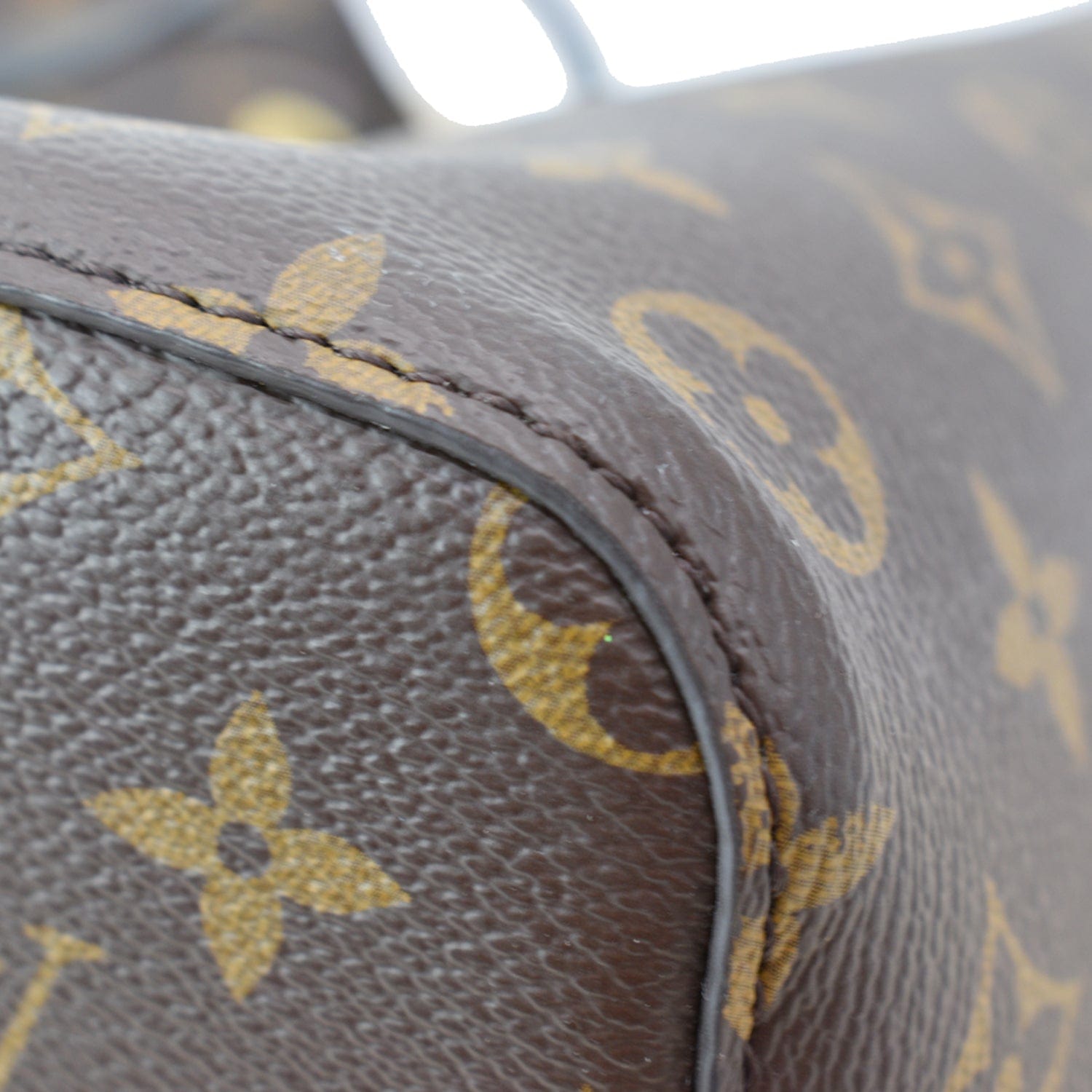 Louis Vuitton NeoNoe Handbag  Rent Louis Vuitton Handbags for $195/month