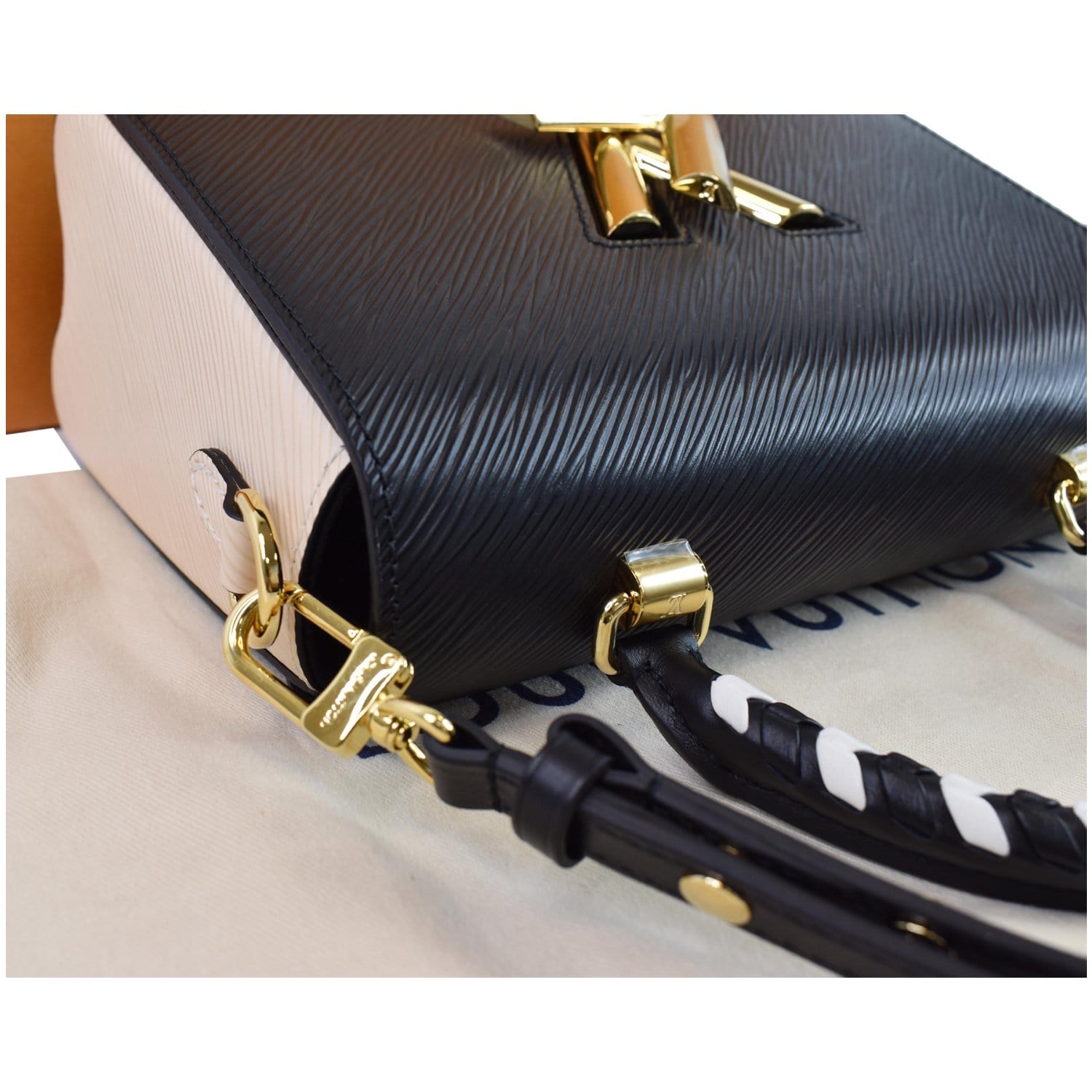 Louis Vuitton Scrunchie Twist Top Handle Bag – AuthenticFab