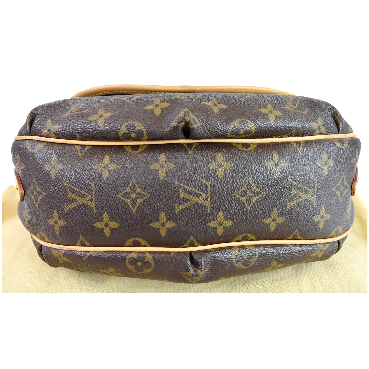 Louis Vuitton Tulum PM Bag in Pristine Condition, Luxury, Bags & Wallets on  Carousell