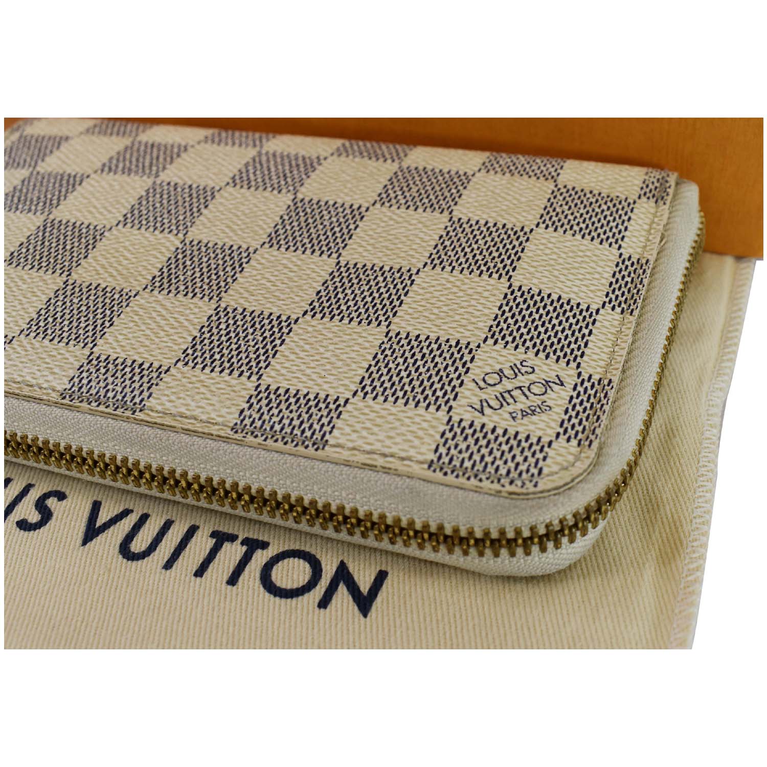 Zippy cloth wallet Louis Vuitton White in Cloth - 36823140