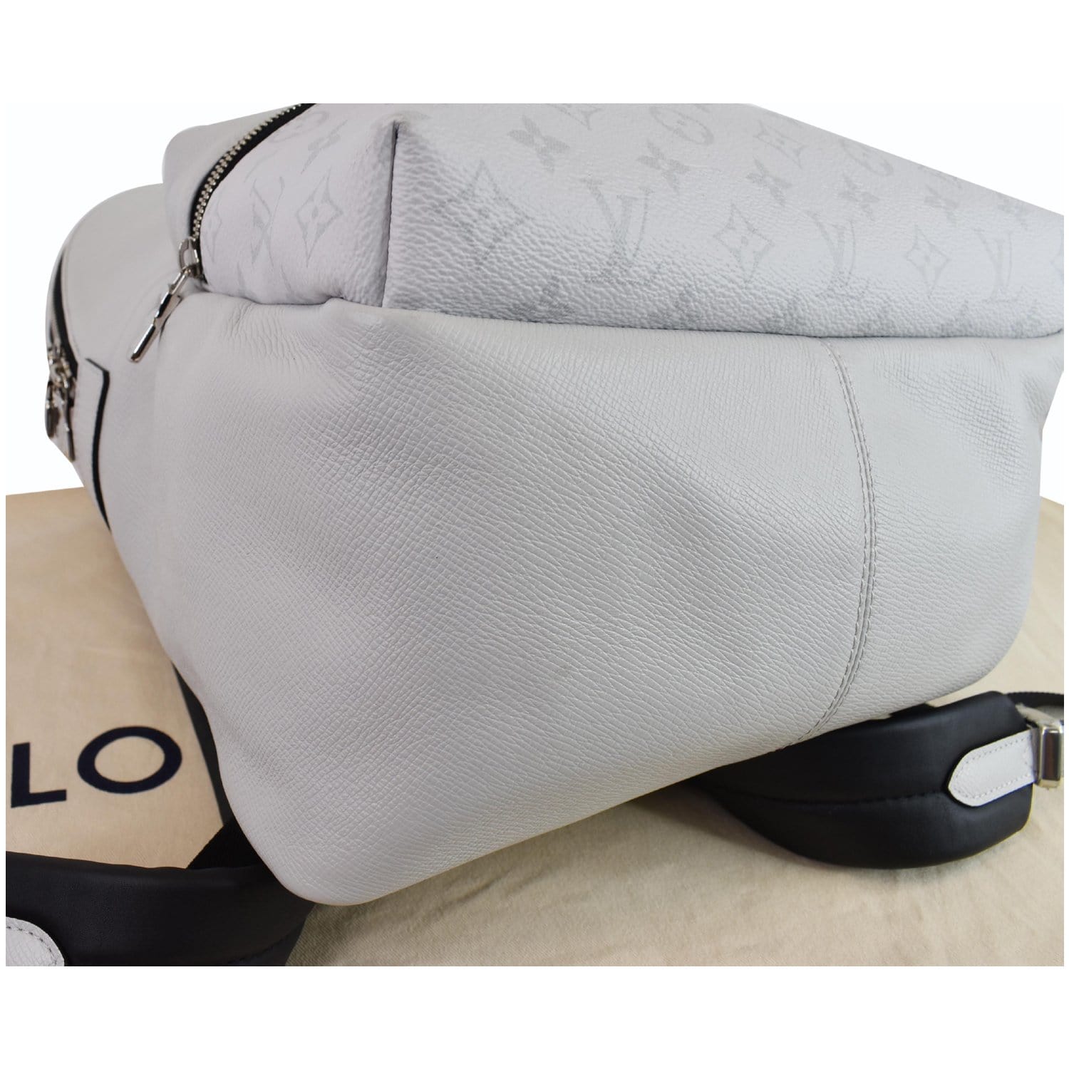 M30953 Louis Vuitton Discovery Mens Backpack White Leather – Louis Vuitton  Outlet USA