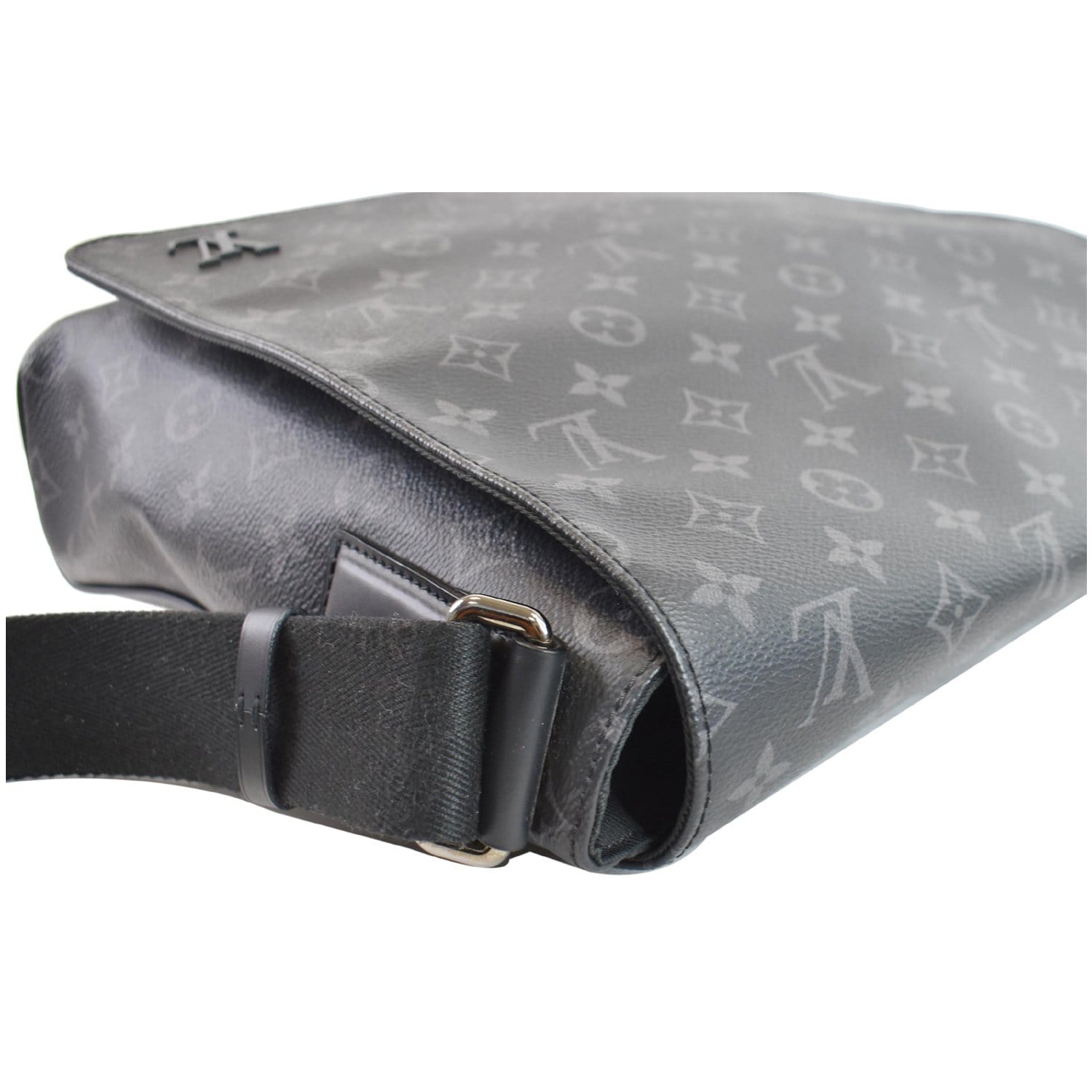 Louis Vuitton pre-owned Monogram Eclipse District PM Messenger Bag -  Farfetch