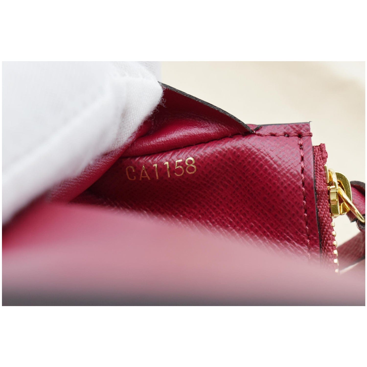 Sarah cloth wallet Louis Vuitton Brown in Cloth - 26756745
