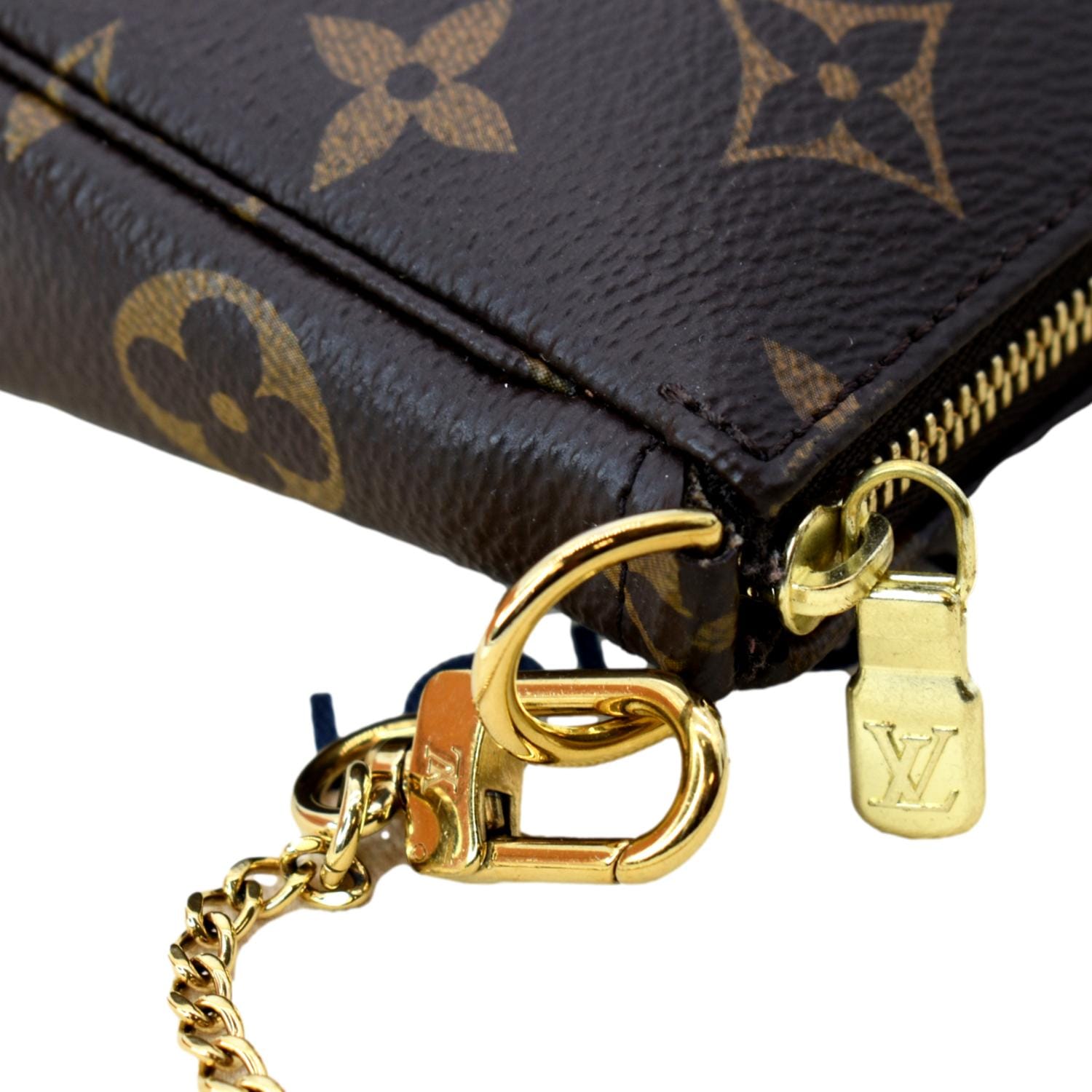 Louis Vuitton Monogram Canvas Mini Pochette Accessoires Bag Pouch – OPA  Vintage