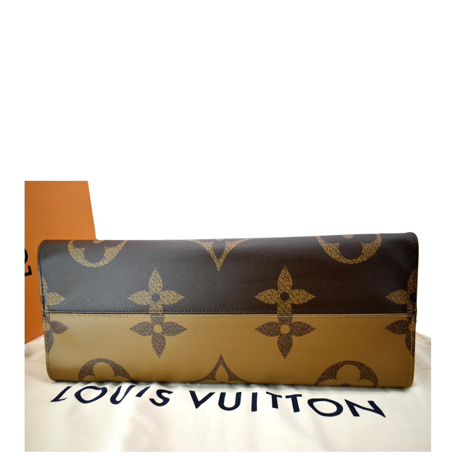 Louis Vuitton Giant Monogram Canvas Onthego GM Tote (SHF-1YYMn6) – LuxeDH