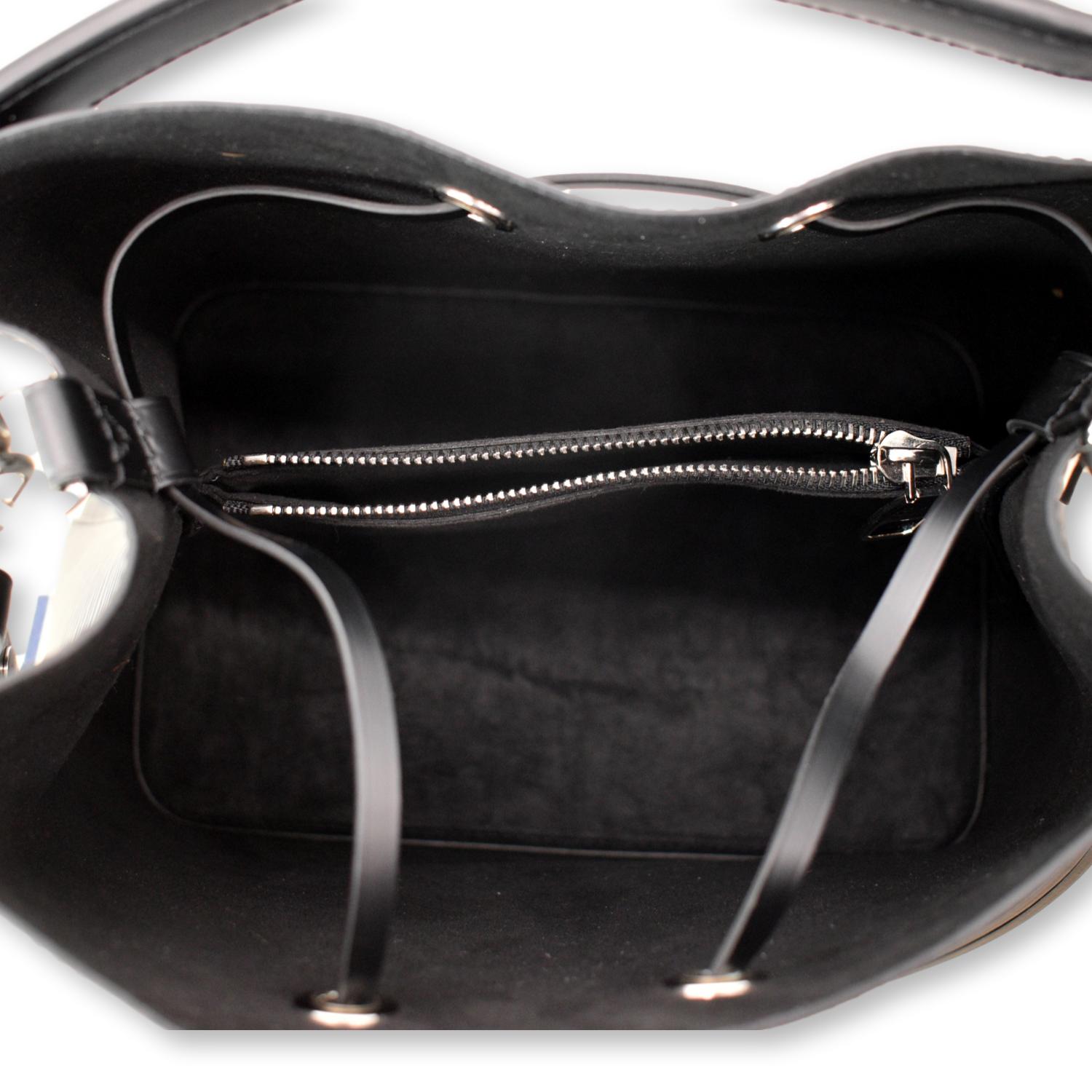 Louis Vuitton Black Epi Noir Neo Noe MM Bucket Bag