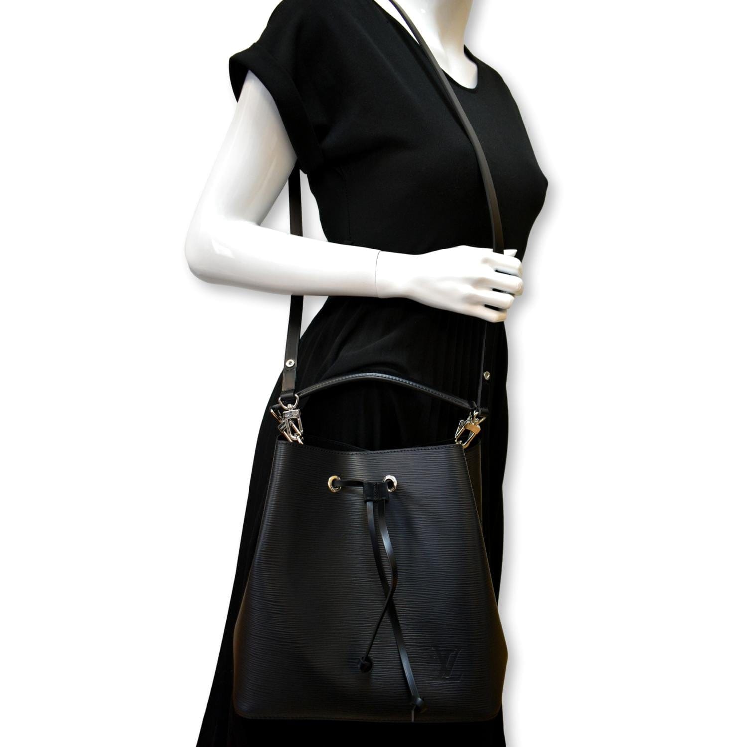 Louis Vuitton Epi Leather NeoNoe MM in 2023