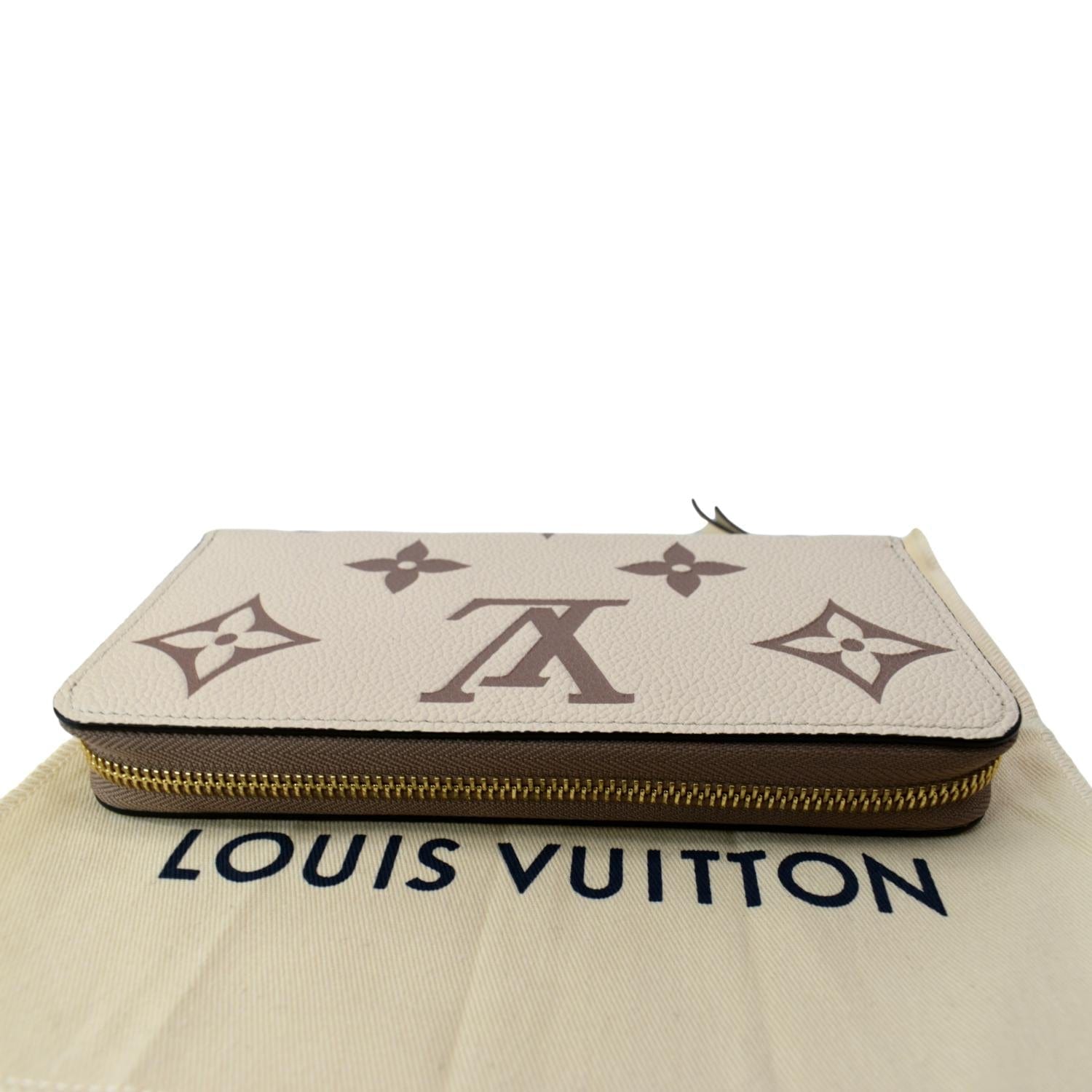 LOUIS VUITTON Empreinte Monogram Giant Felicie Pochette Tourterelle Creme  1275974