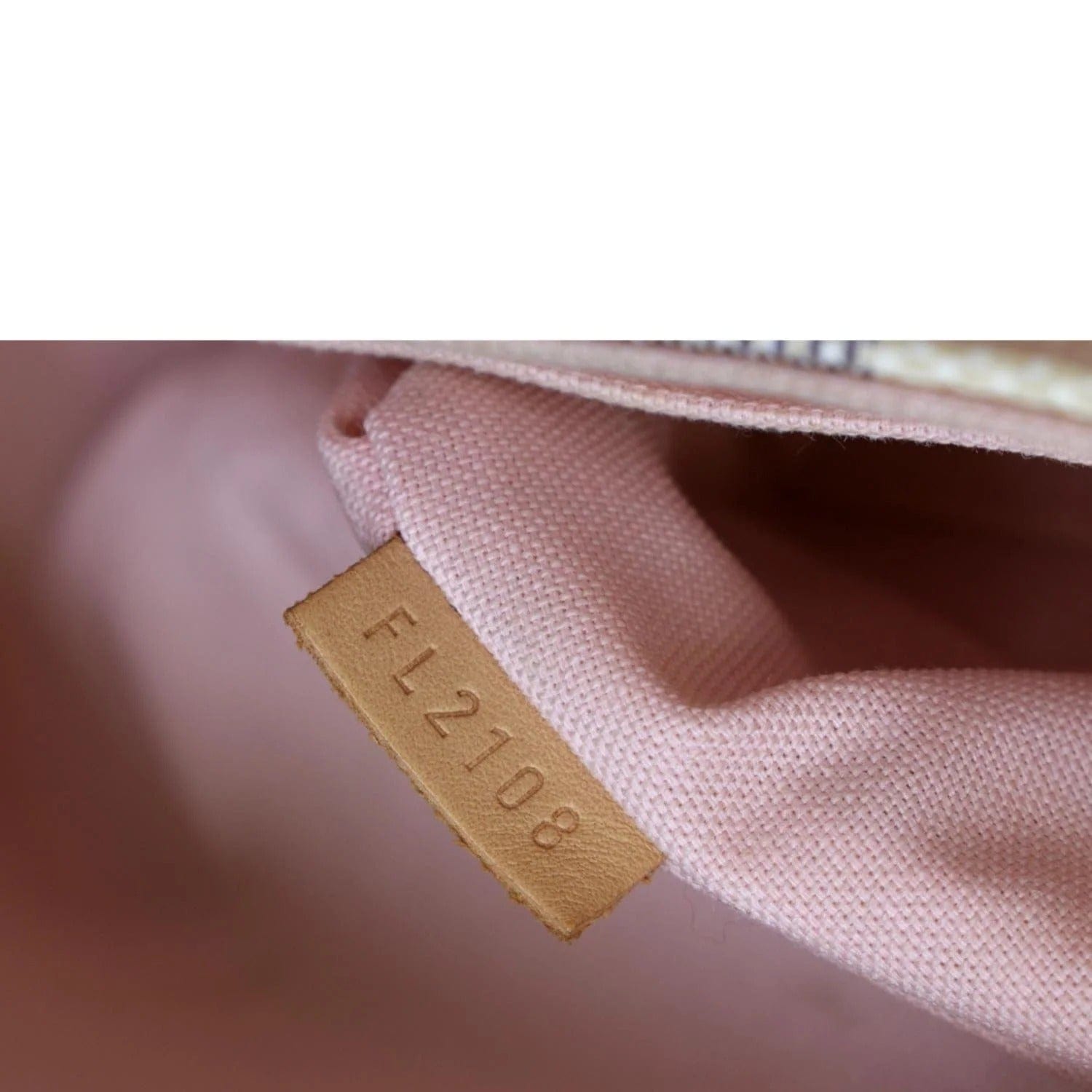 Louis Vuitton Croisette – thedesignercouple