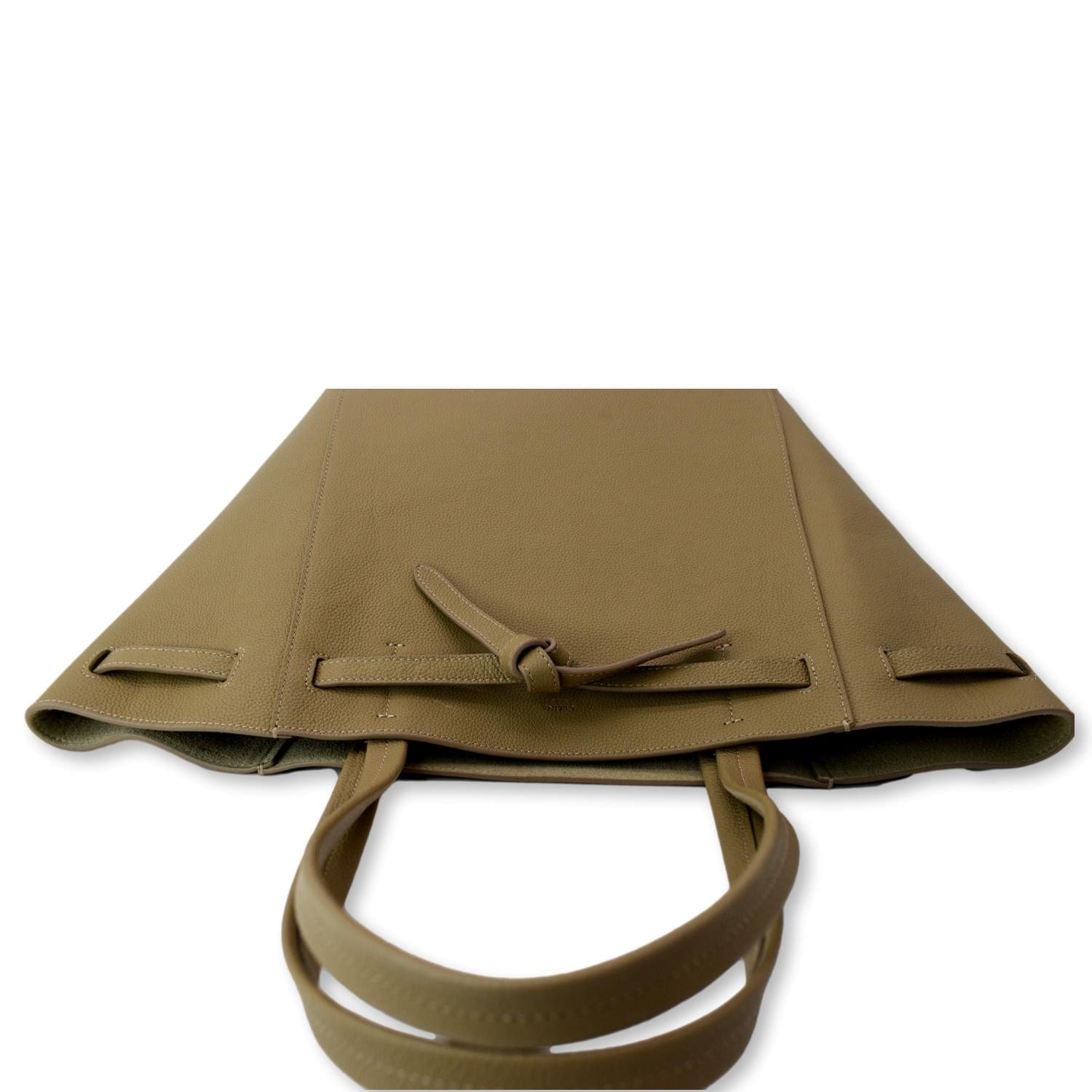 Celine - Authenticated Cabas Phantom Handbag - Leather Brown Plain for Women, Good Condition