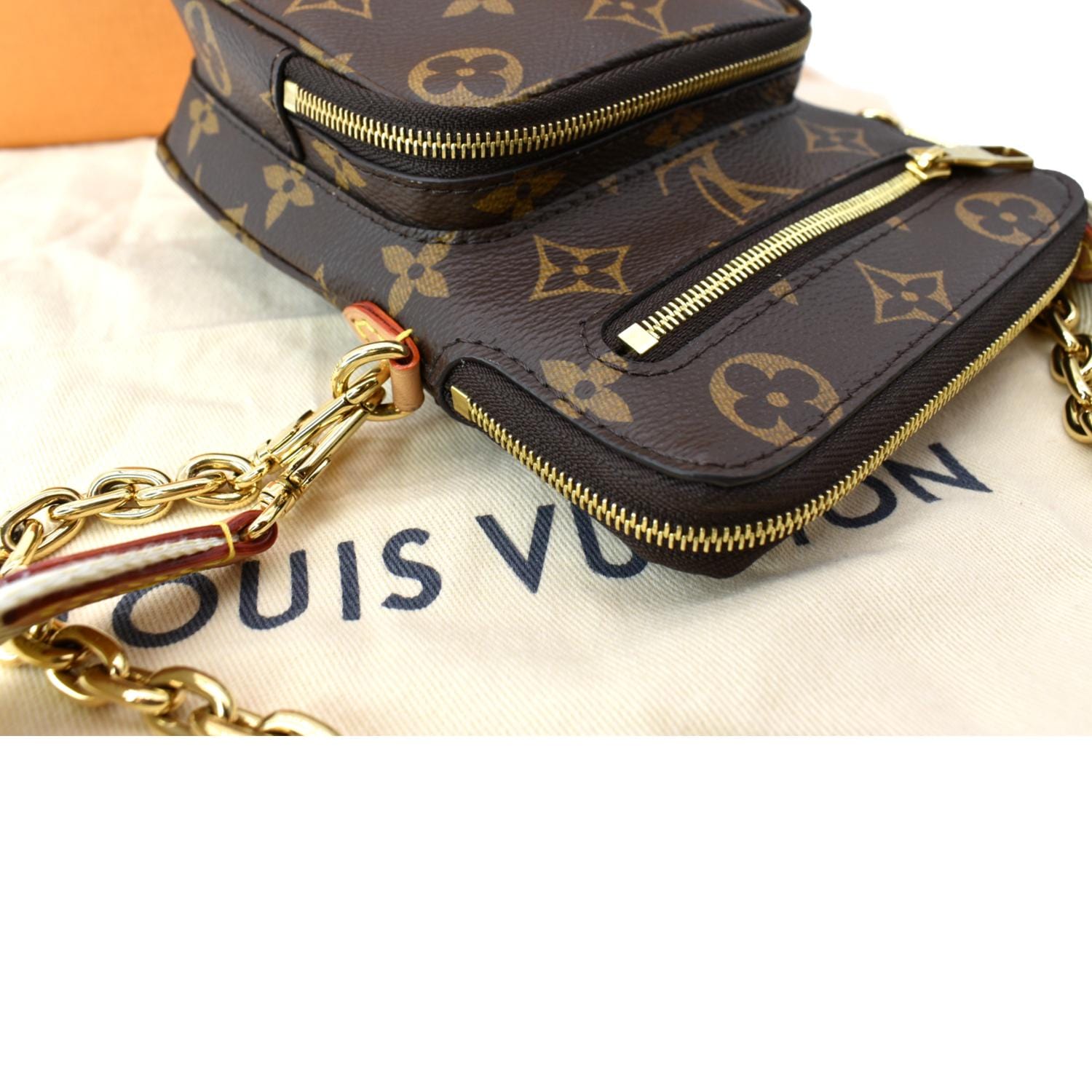 ❗️SALE 1,200❗️Louis Vuitton Phone Box Bag Monogram, Women's