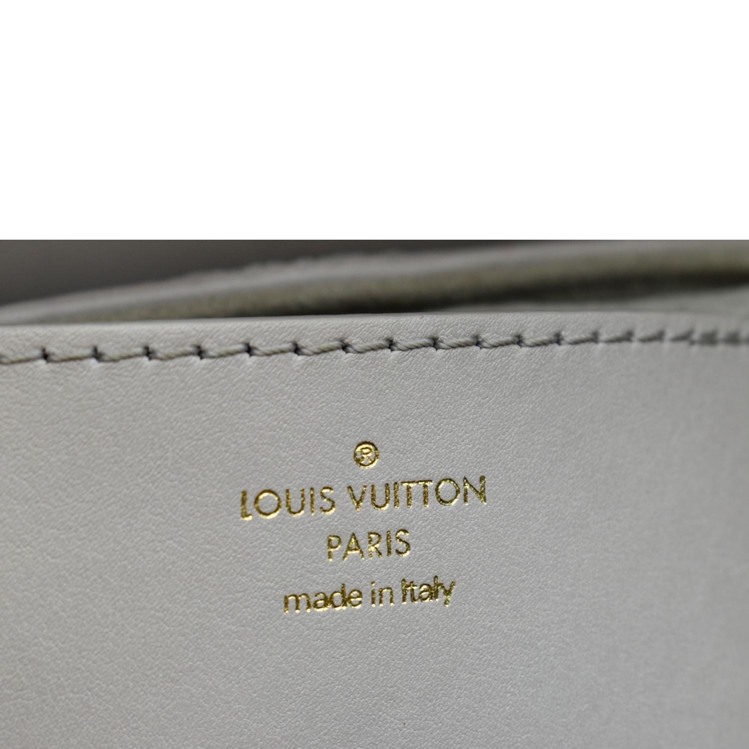 LOUIS VUITTON New Wave Multi-Pochette in Khaki
