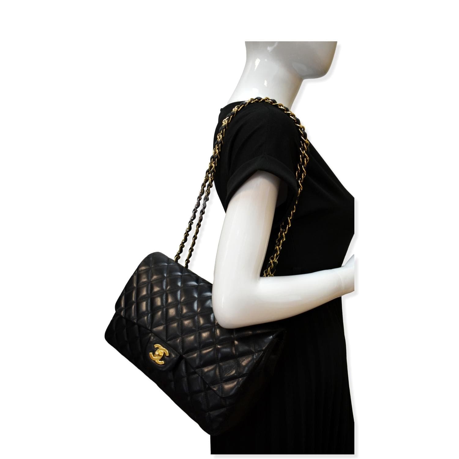 Chanel Classic Single Flap Bag in Black Quilted Lambskin Medium