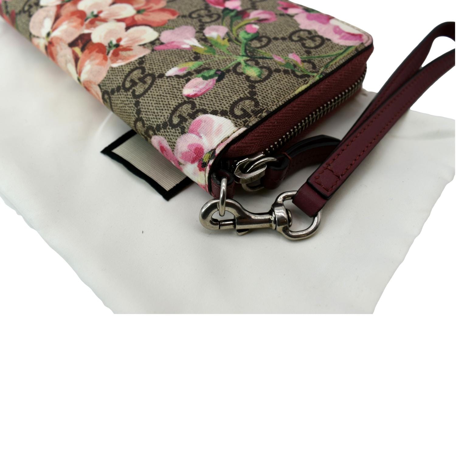 Gucci, Bags, Gucci Gg Supreme Monogram Blooms Zip Around Card Holder  Wallet
