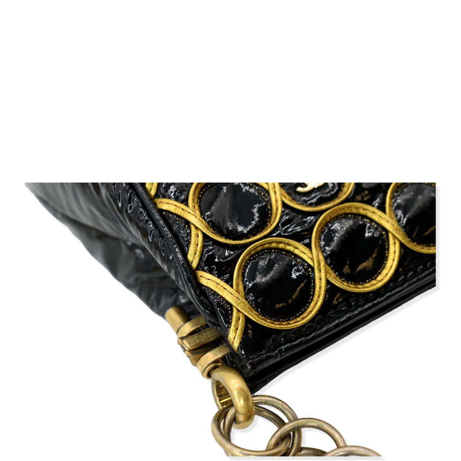 CHANEL 23P Patent Calfskin Resin Quilted CC Heart Clutch With Gold