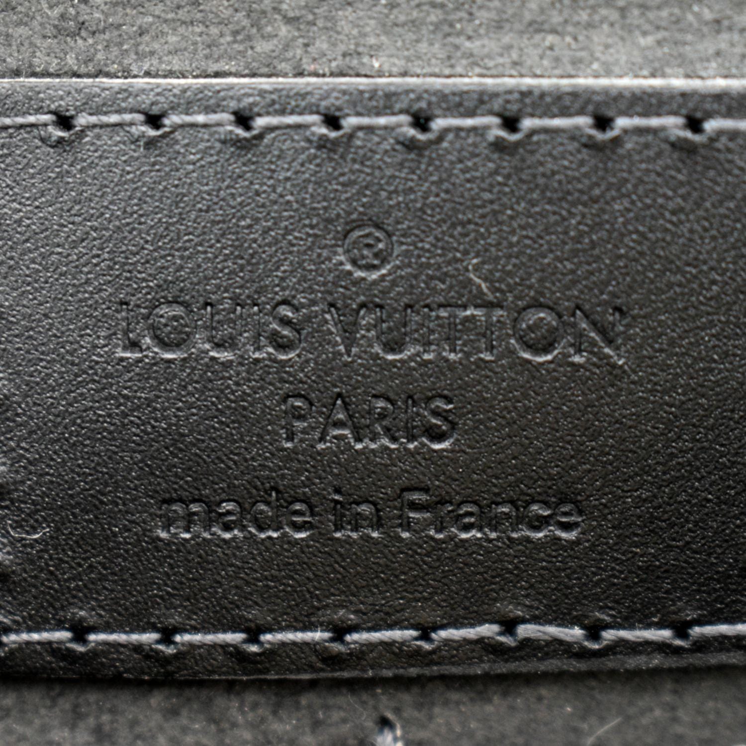 Louis Vuitton Monogram Cuir Plume Very Zipped (SHG-nsmw9l) – LuxeDH