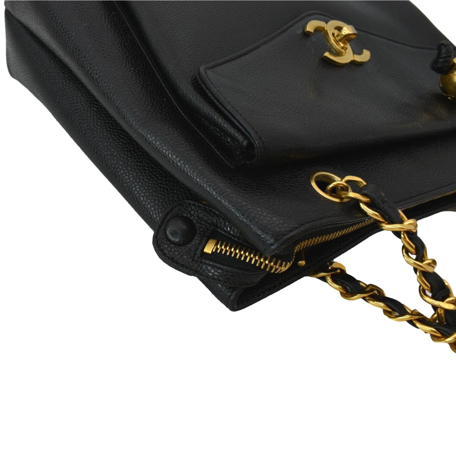 Chanel Classic Caviar Pochette Shoulder Handbag