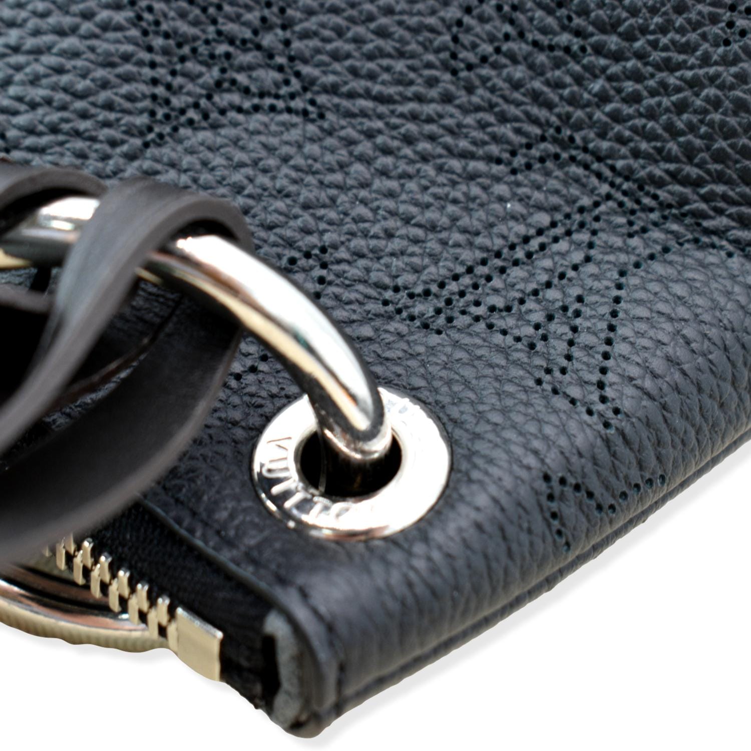 Louis Vuitton Black Mahina Beaubourg Hobo MM - LV Consignment Canada – Love  that Bag etc - Preowned Designer Fashions