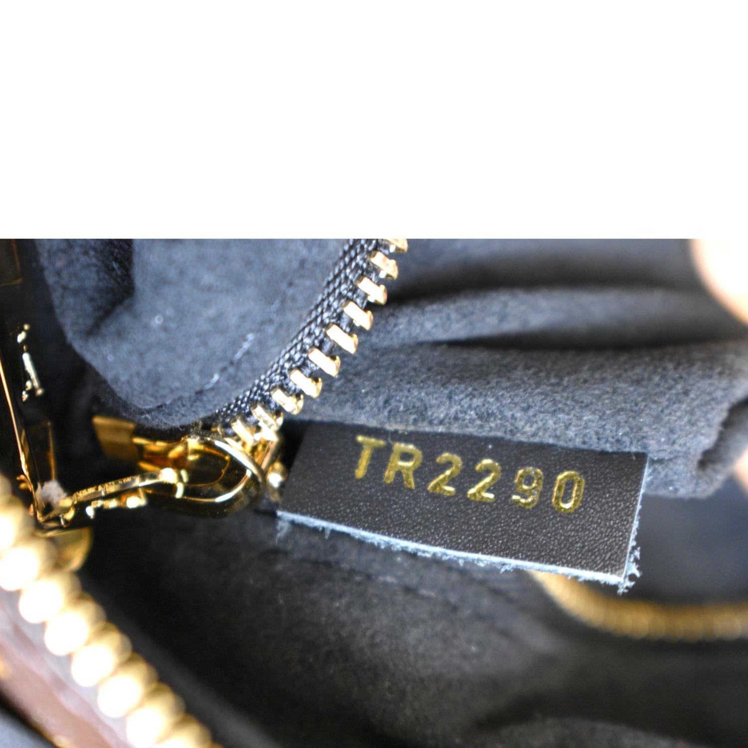 Louis Vuitton Petite Malle Womens Shoulder Bags 2023-24FW, Black