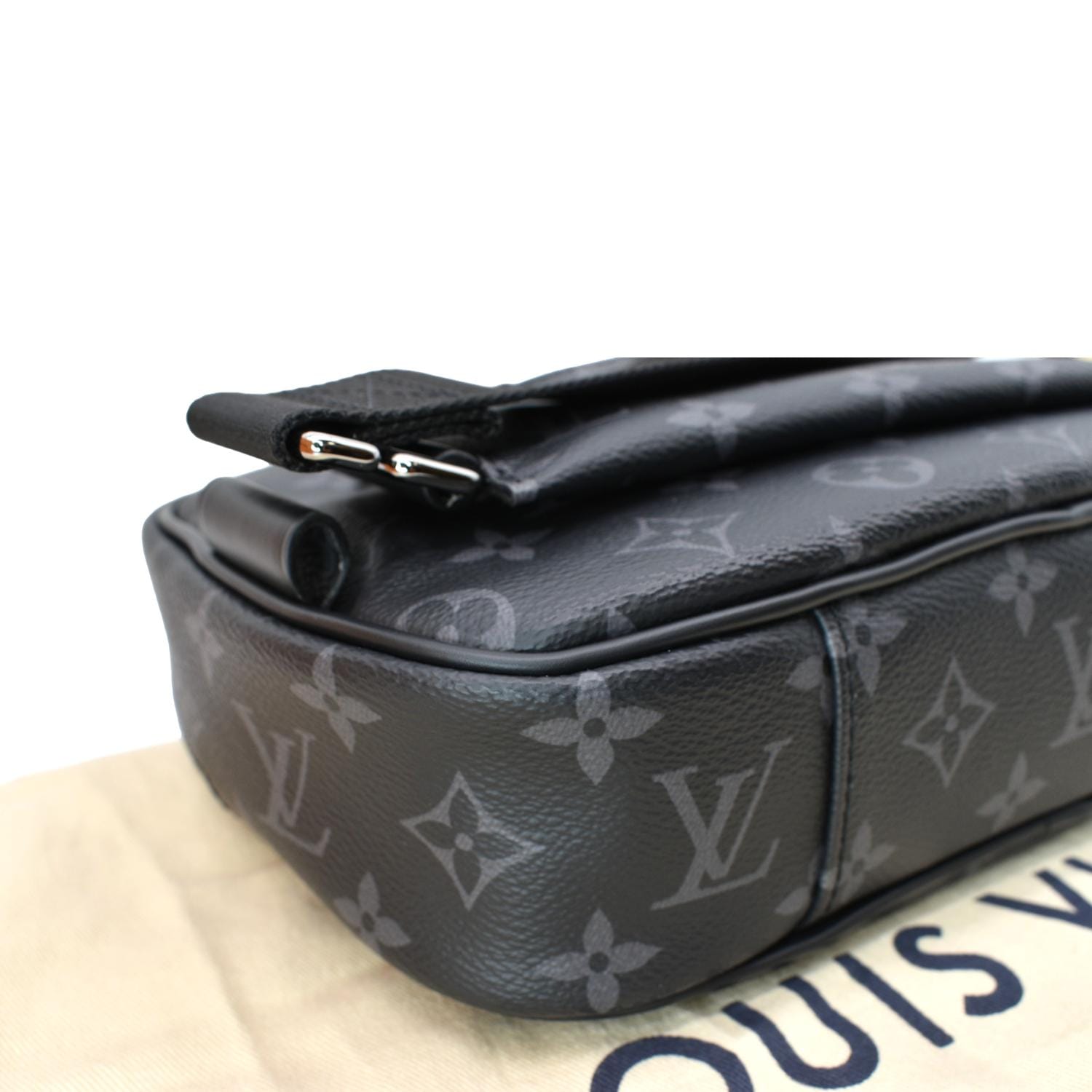 Louis Vuitton Monogram Eclipse Outdoor Bumbag - Black Waist Bags, Bags -  LOU542743