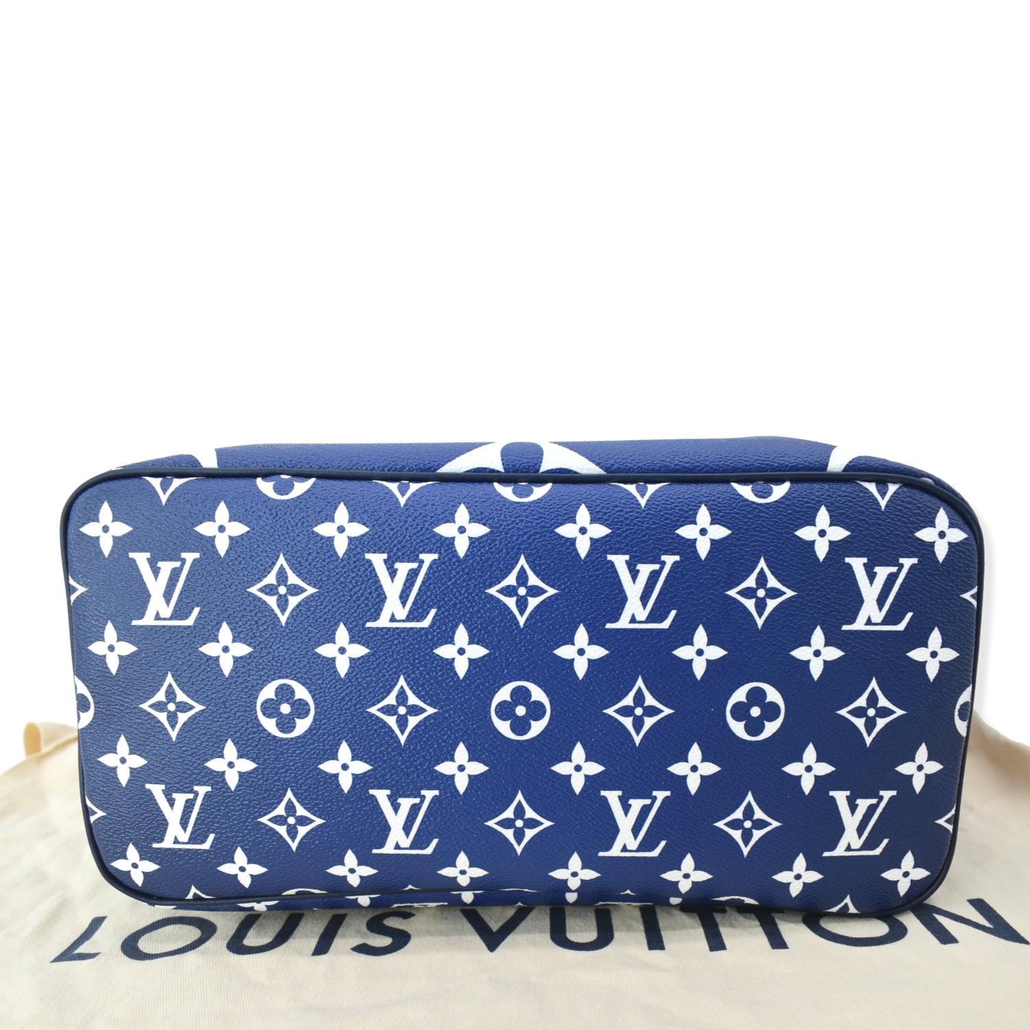 Limited Edition Louis Vuitton Escale Neverfull MM Blue – Ascherman Home