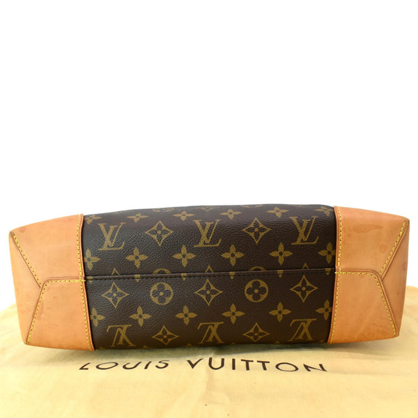 Sold at Auction: Louis Vuitton Mint Green Monogram Vernis Leather