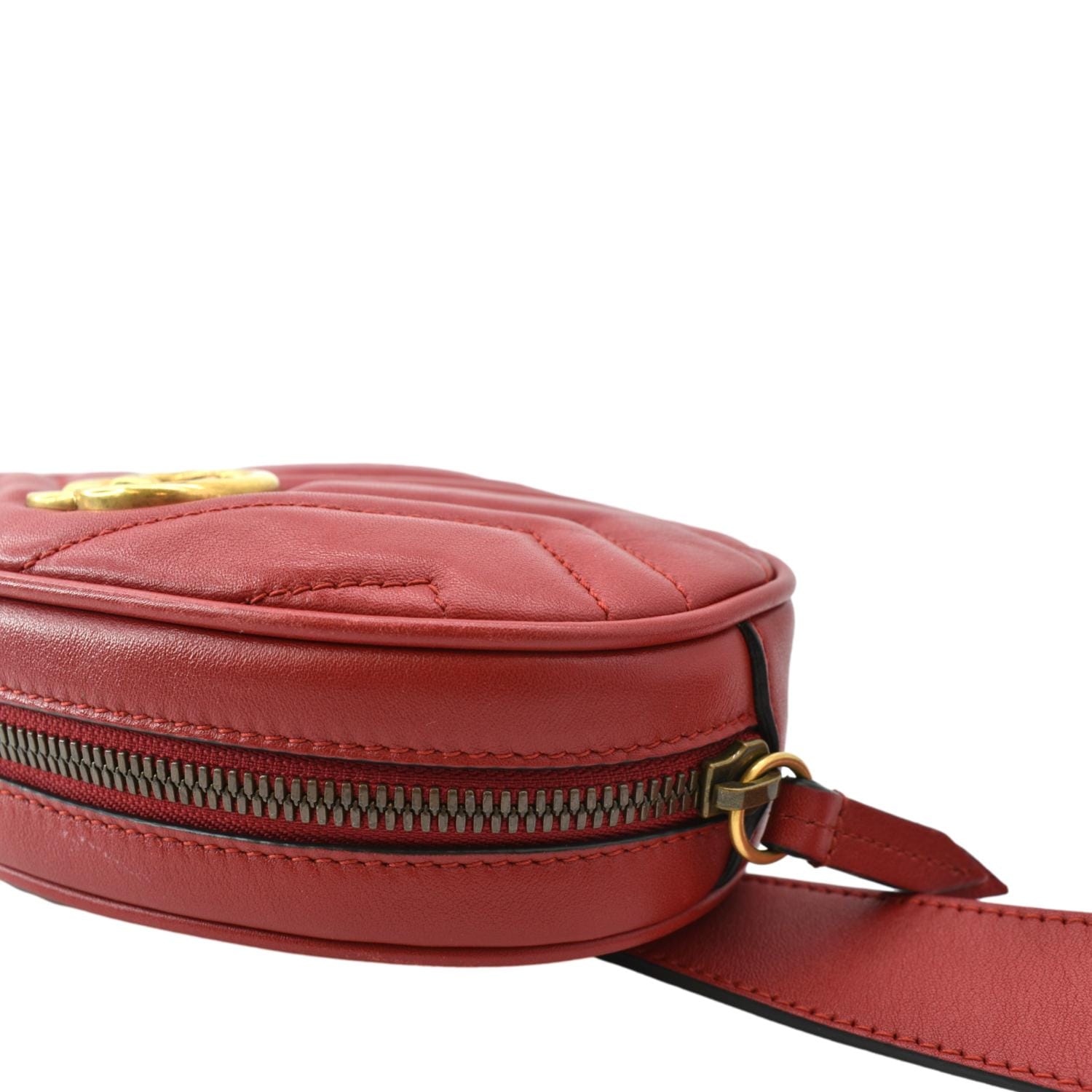tas sling-bag Gucci Red Matelasse GG Marmont Belt Bag Sling Bag