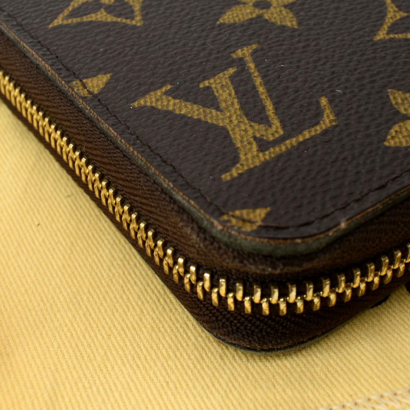Louis Vuitton, Bags, Pre Loved Louis Vuitton Monogram Zippy Multicartes  Wallet Brown