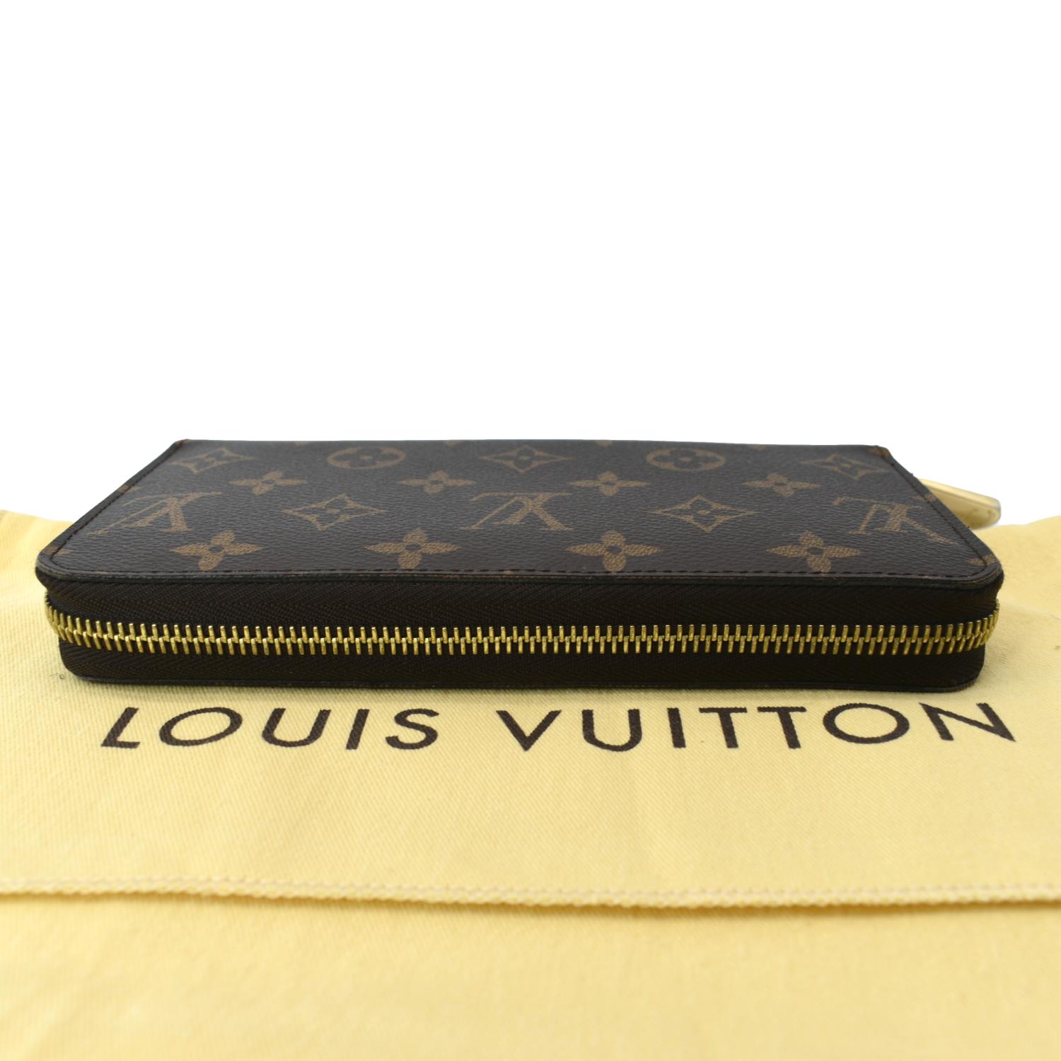 Louis Vuitton ZIPPY WALLET 2023 SS Monogram Unisex Canvas Leather Long  Wallet Logo (M82468)