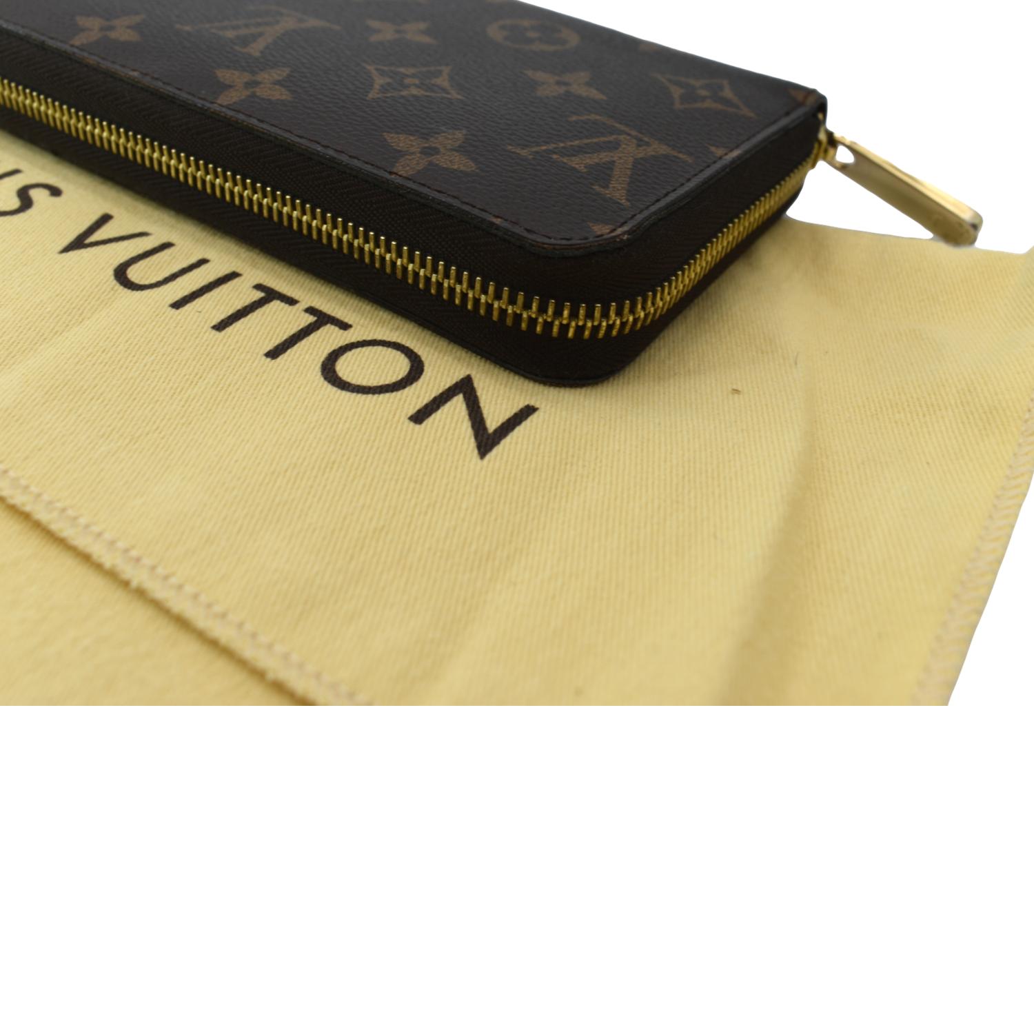 🔴 Louis Vuitton Snap Wallet - Monogram – PROVENANCE