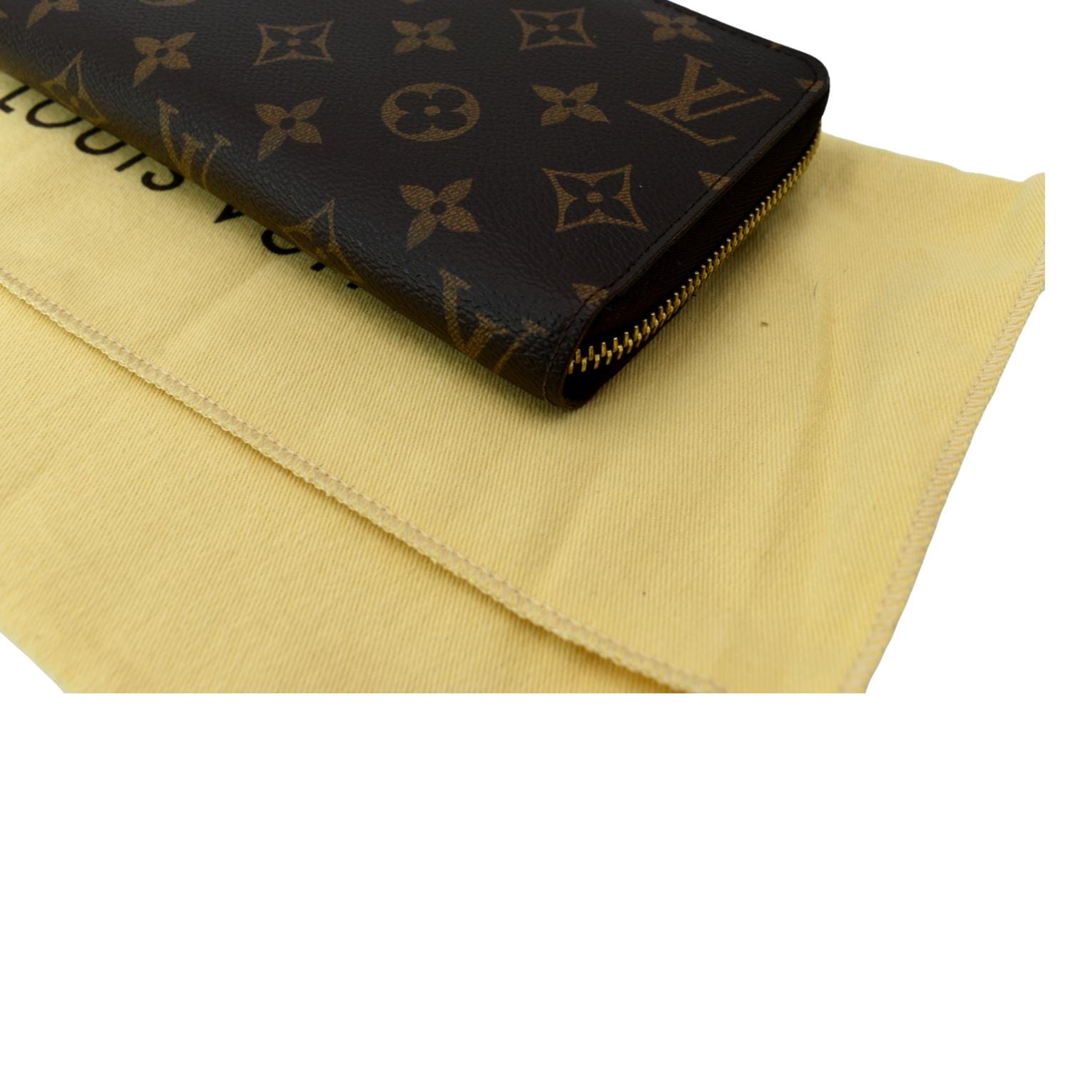 Shop Louis Vuitton ZIPPY WALLET 2022 SS Monogram Unisex Lambskin Leather  Long Wallet Logo (M81707, M81510) by accelerer
