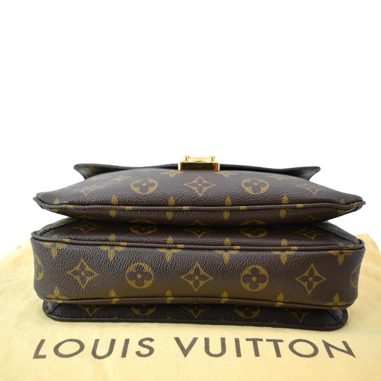 Louis Vuitton® Pochette Métis East West Black Beige. Size in 2023  Pochette  metis, Louis vuitton pochette, Louis vuitton pochette metis
