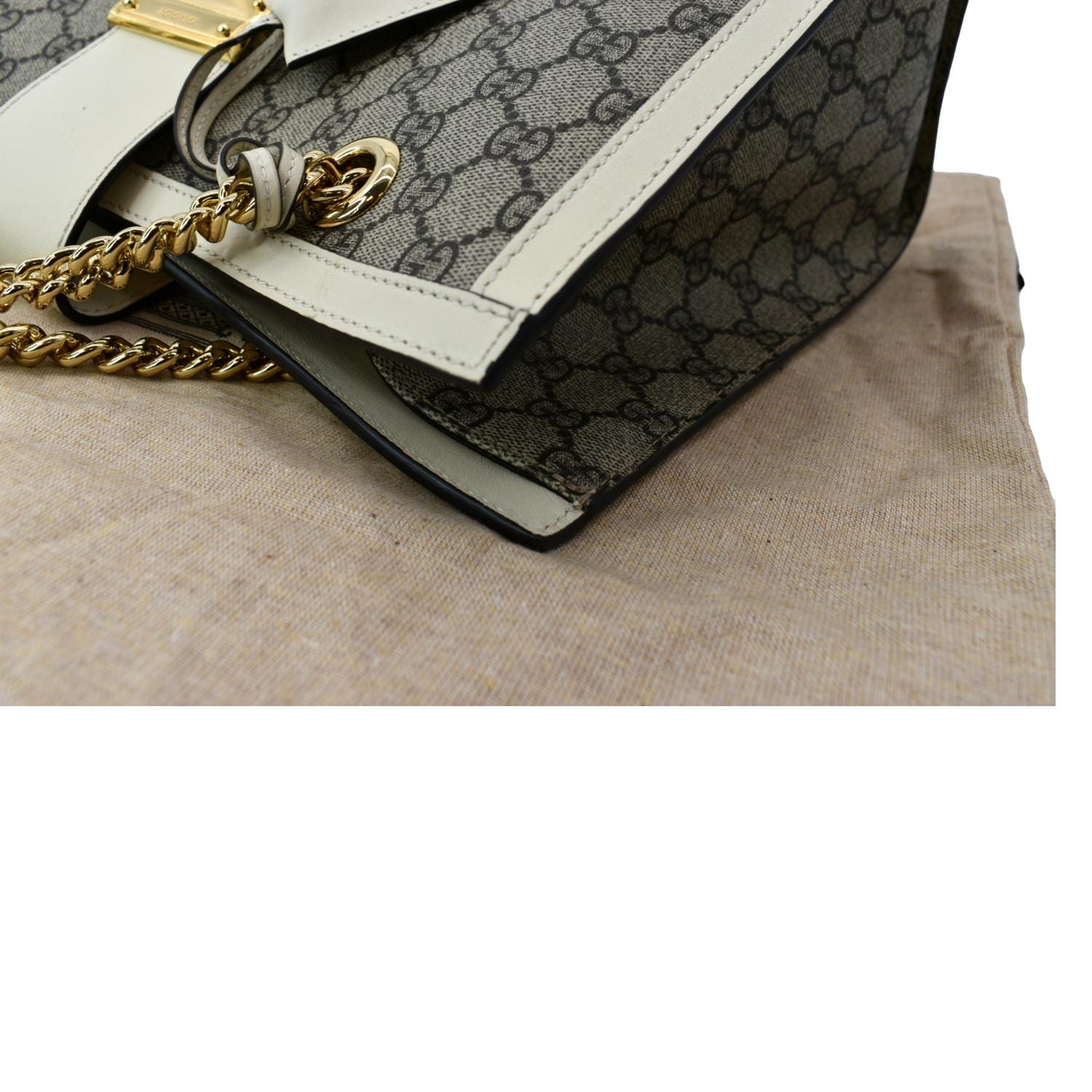 Gucci Padlock Gg Supreme Medium Shoulder Bag