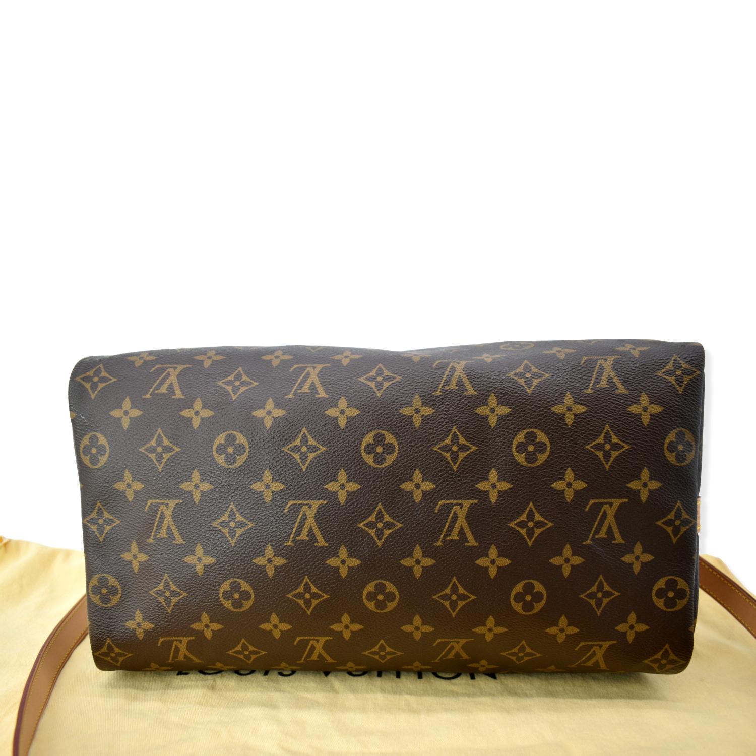 Retro Louis Vuitton Shoulder Bag - 35 For Sale on 1stDibs