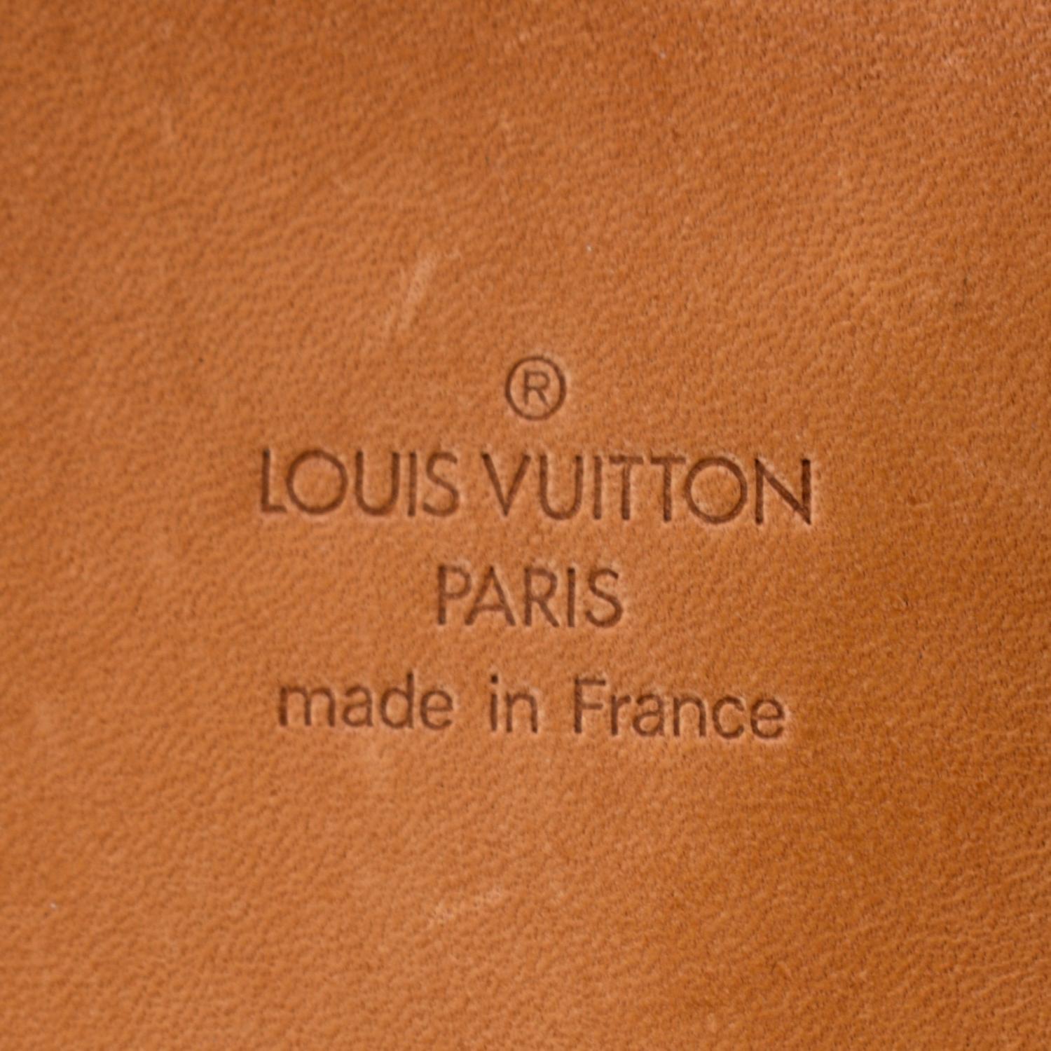 LOUIS VUITTON, a 'Sirius 50' suitcase. - Bukowskis