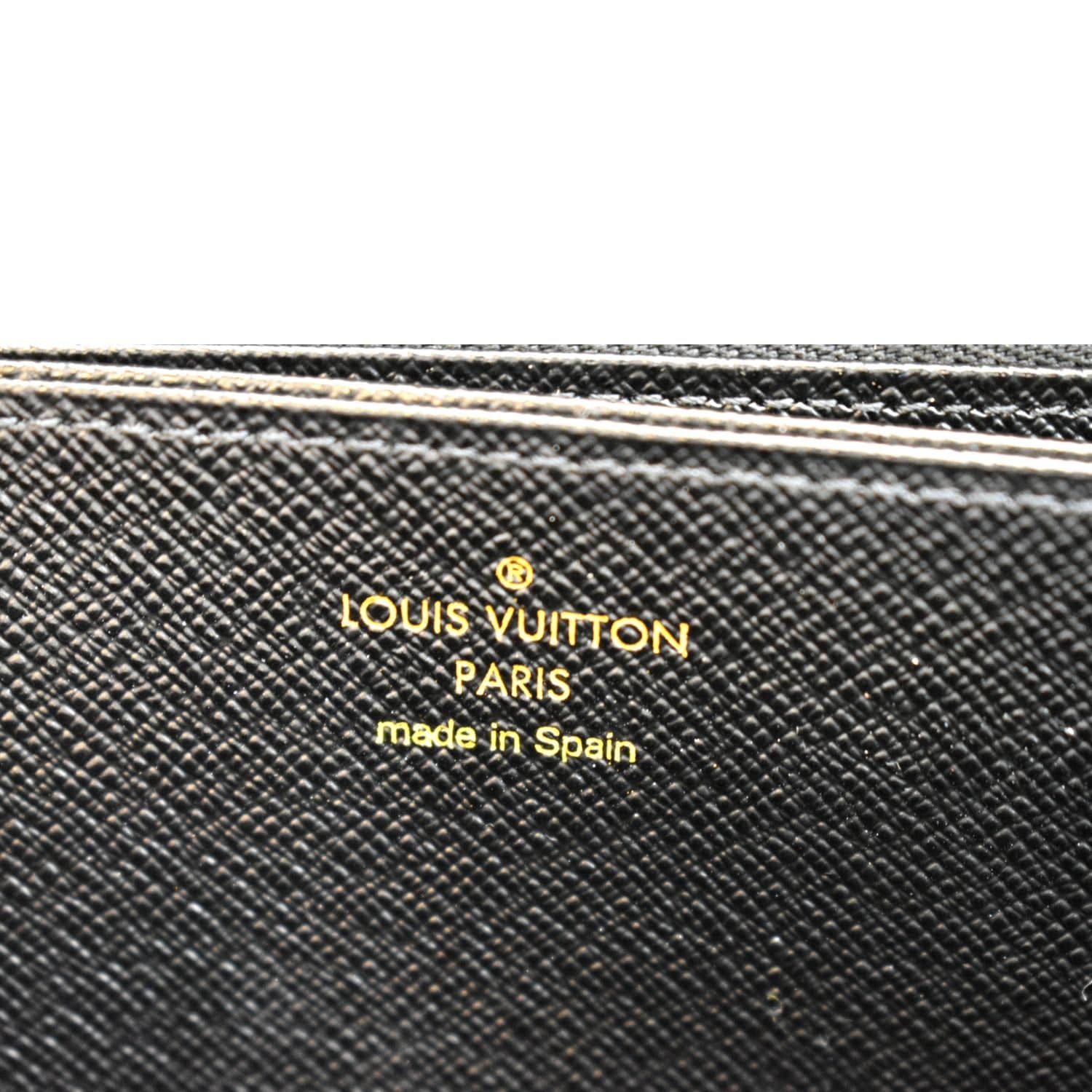 LOUIS VUITTON Epi Leather Zippy Wallet Black 73789