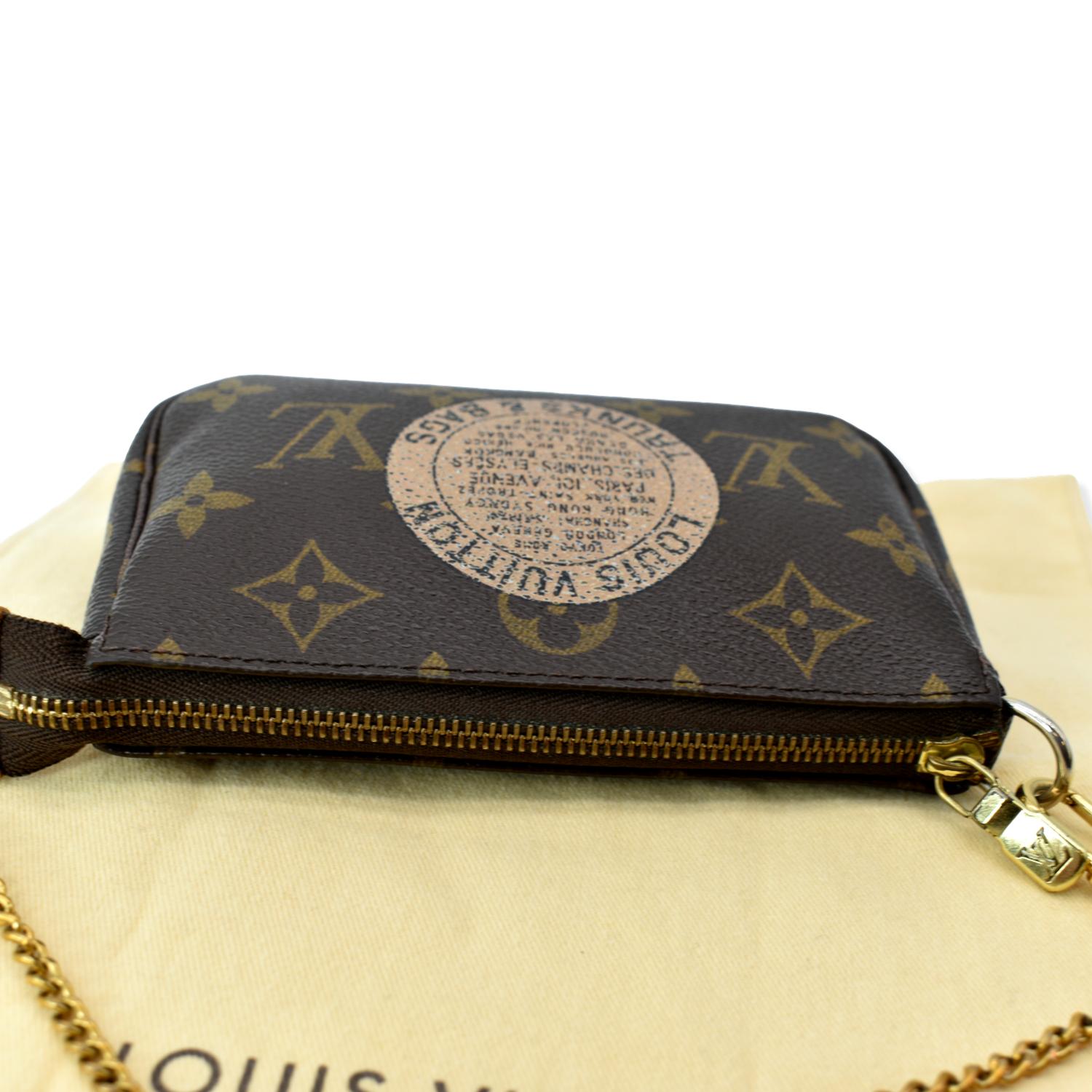 LOUIS VUITTON Monogram Trunks Mini Pochette Accessoires Clutch Wallet  Wristlet