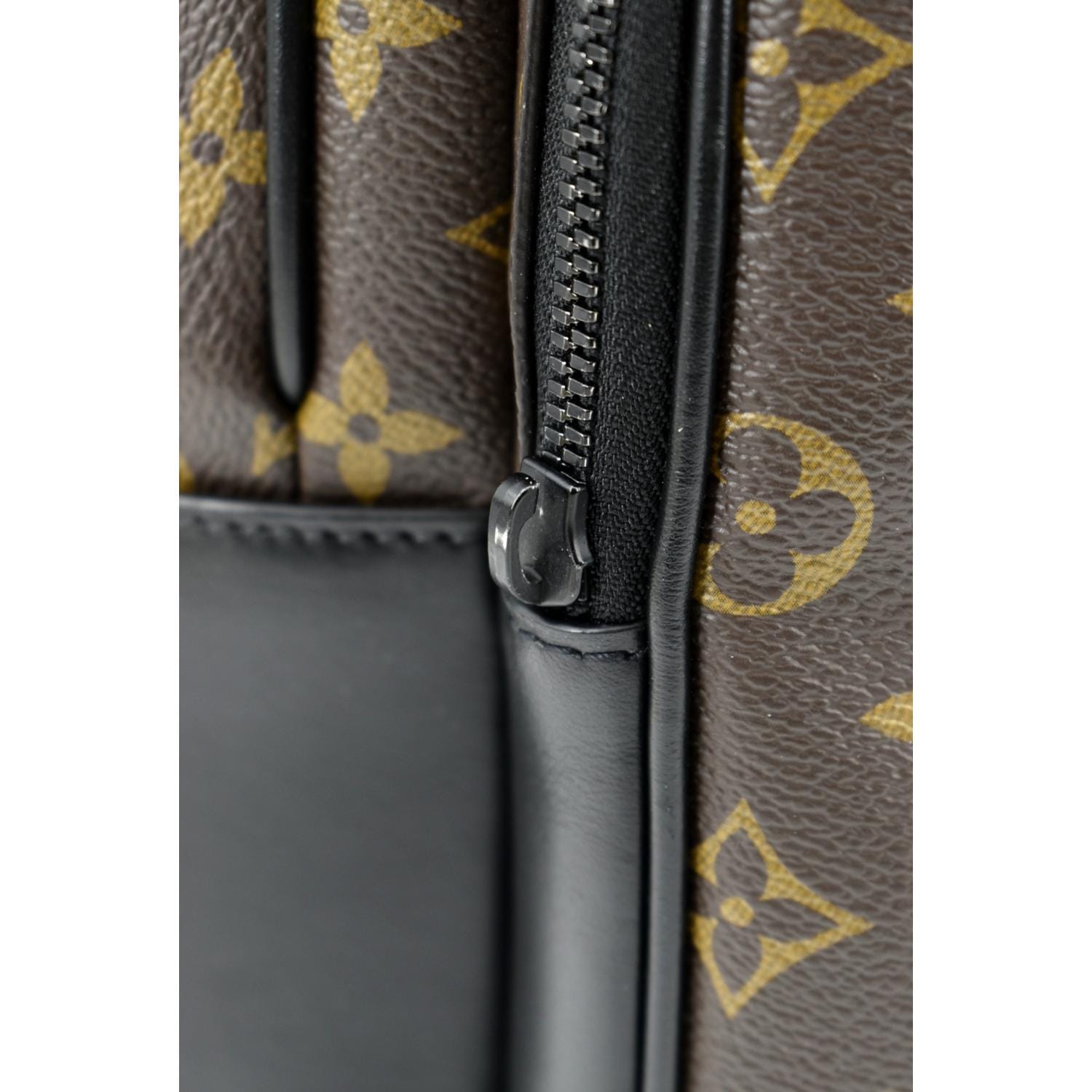Louis Vuitton Dean Backpack brand new