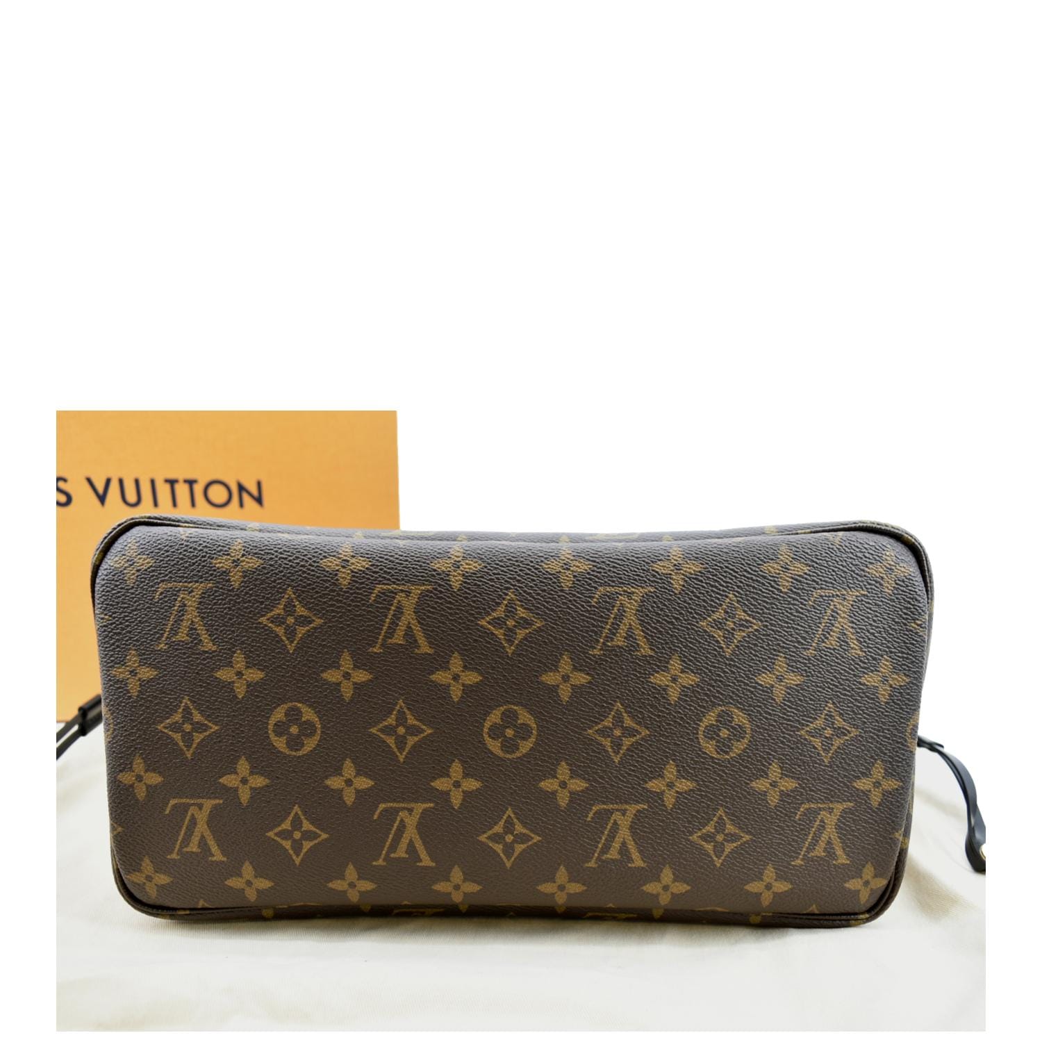 Louis Vuitton LOUIS VUITTON Monogram Neverfull MM Patches Collection Print  Tote Bag M43988