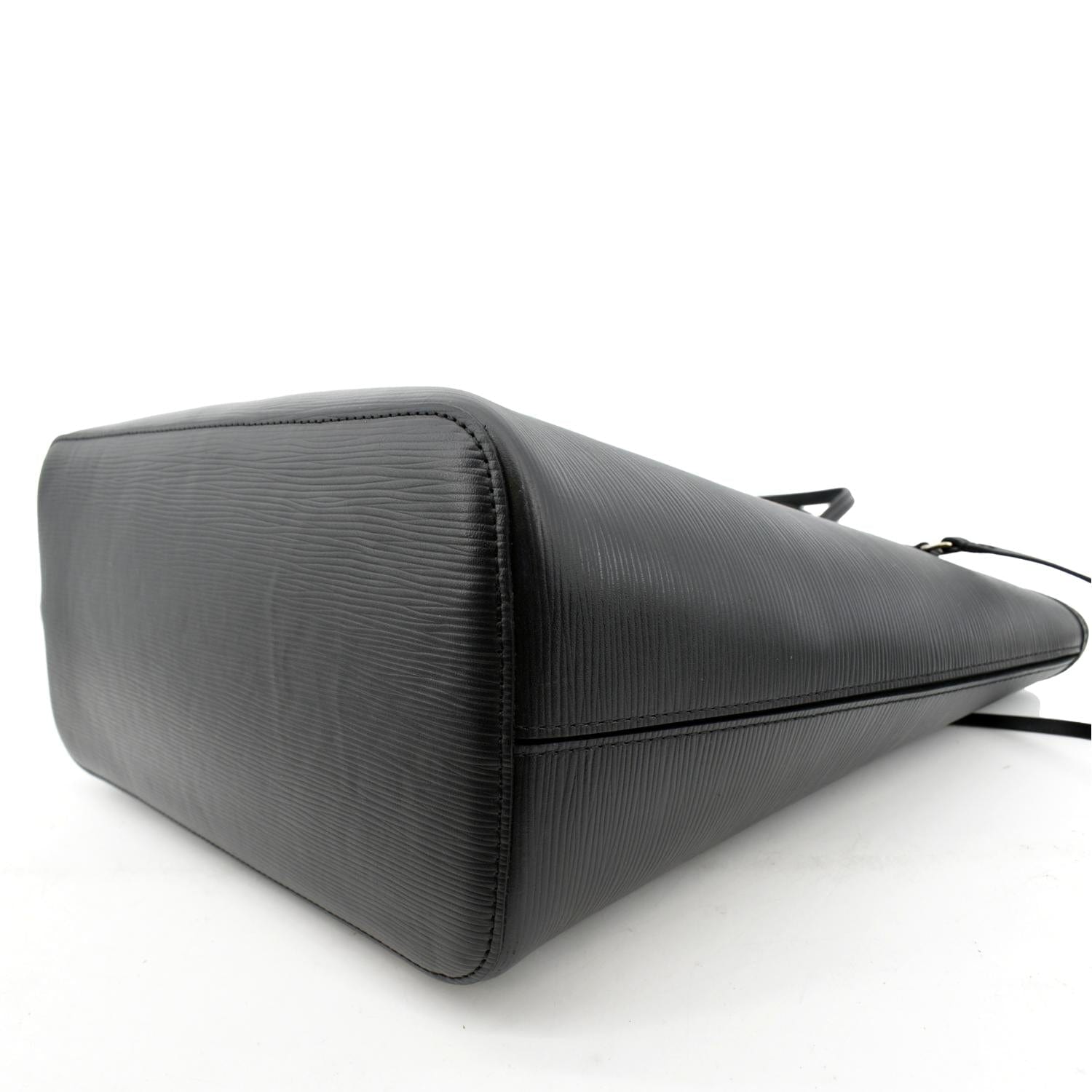 Louis Vuitton Neverfull MM Black Epi Leather Shoulder Bag at 1stDibs
