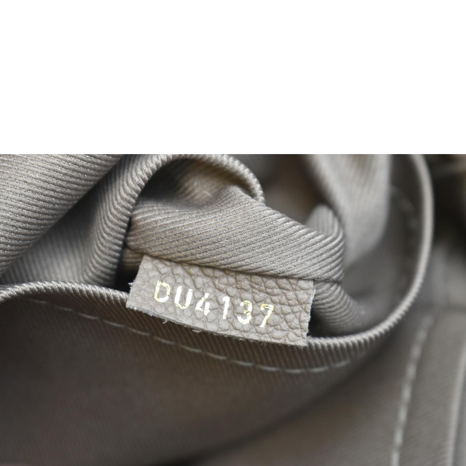 Green Louis Vuitton Monogram Empreinte Ponthieu Shoulder Bag, Сумка louis  vuitton 3 в 1 бежева