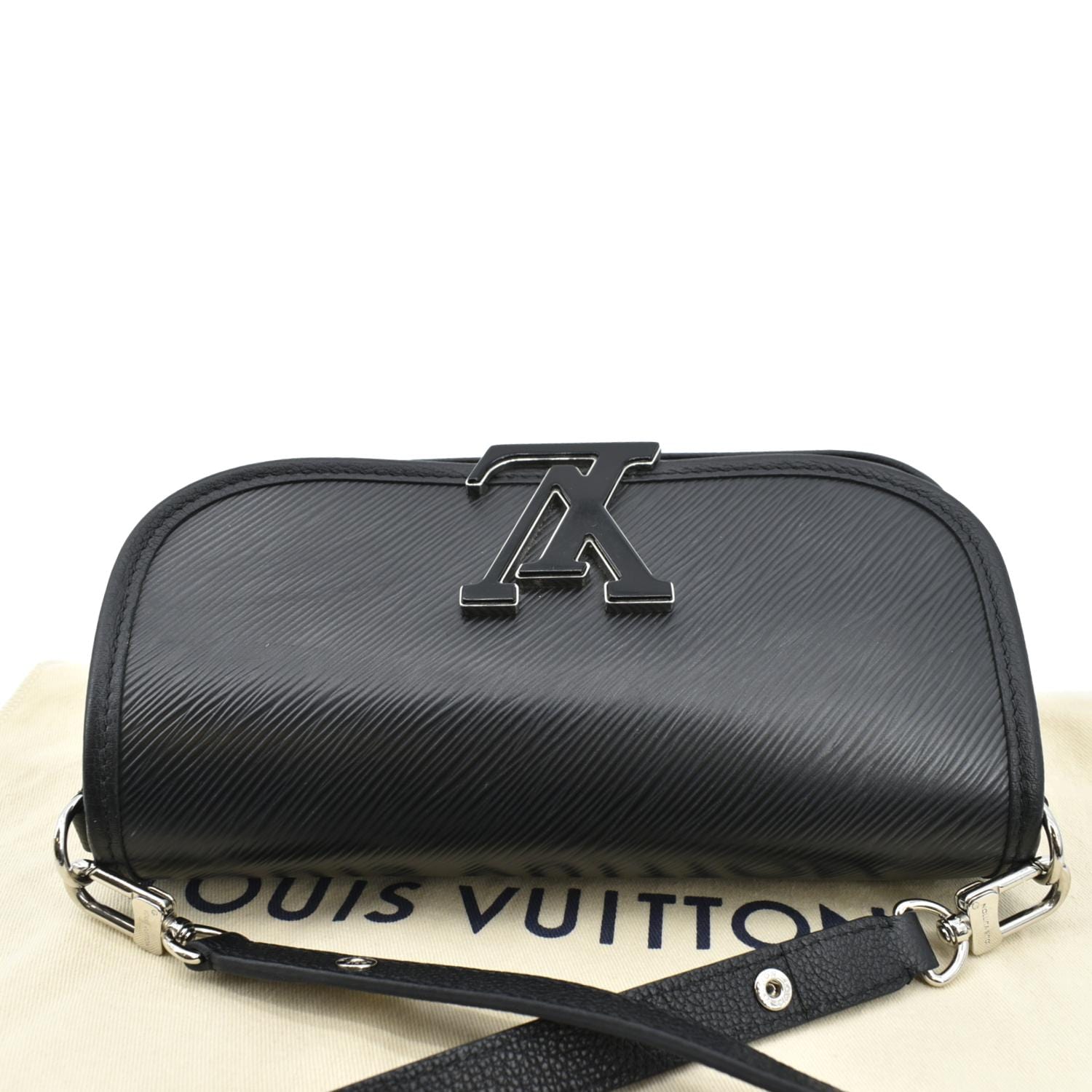 Buci leather handbag Louis Vuitton Black in Leather - 34935380