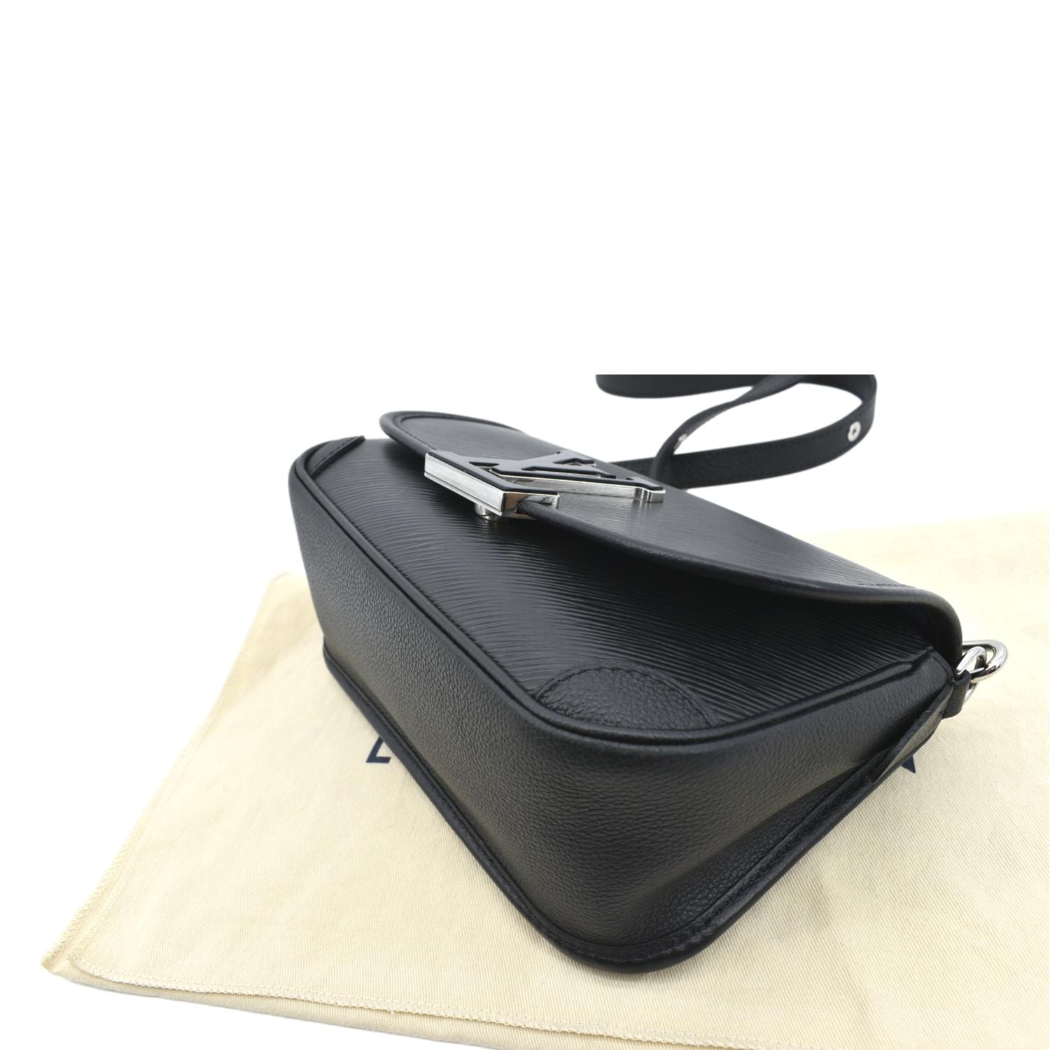 Buci Bag - Luxury Epi Leather Black